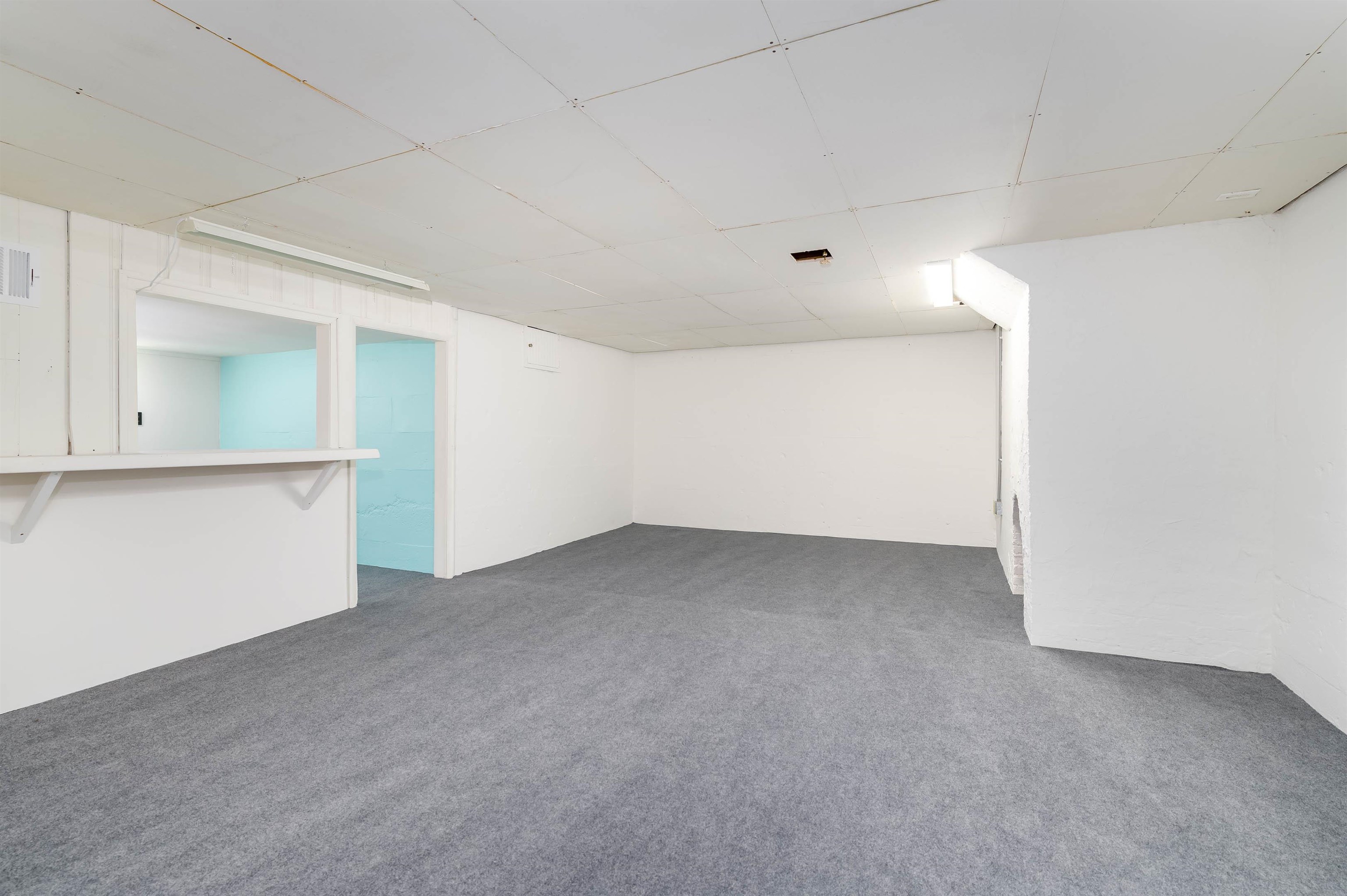 Augusta, Kansas 67010, United States, 4 Bedrooms Bedrooms, ,2 BathroomsBathrooms,Residential,Pending,63662