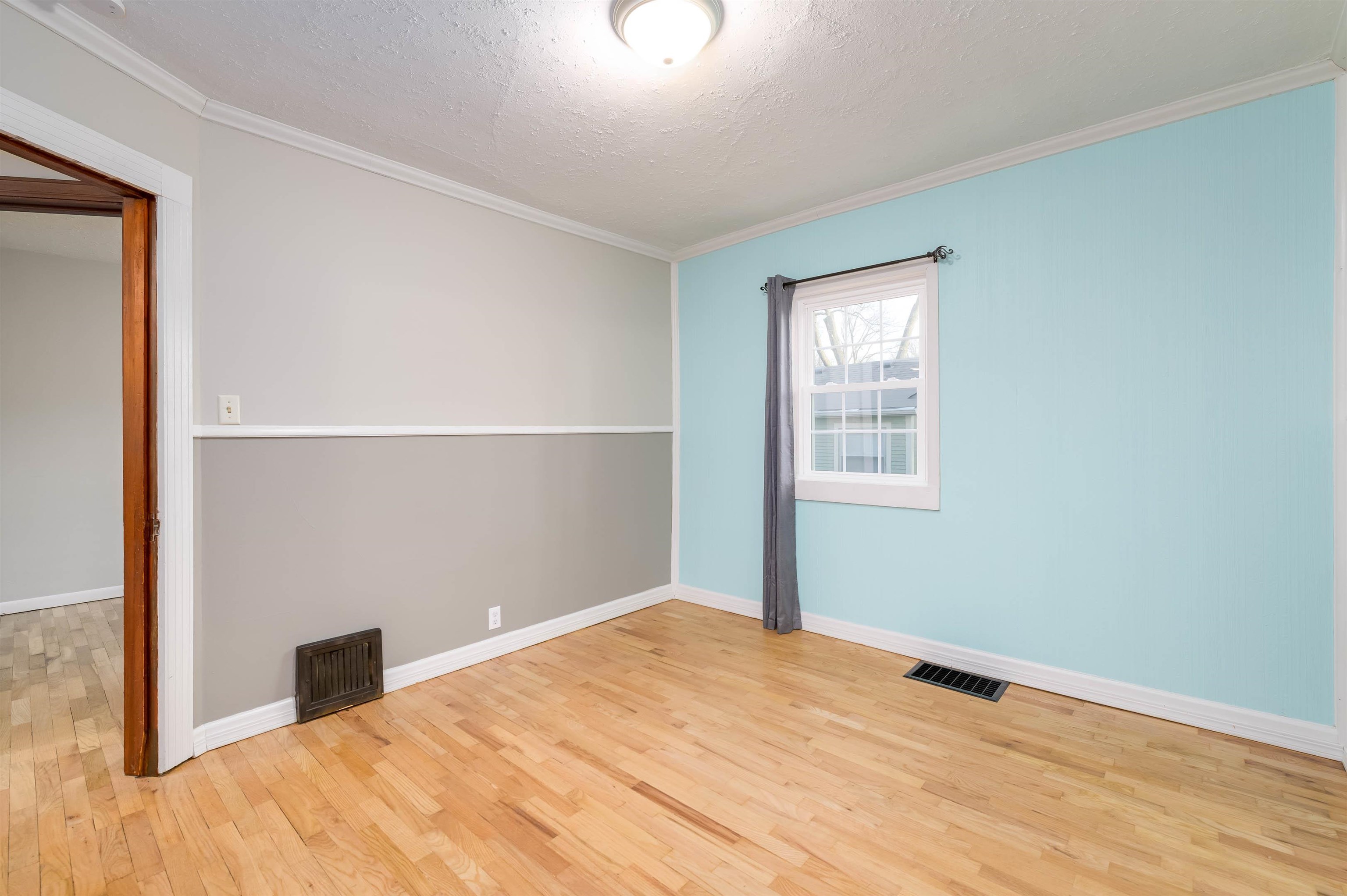 Augusta, Kansas 67010, United States, 4 Bedrooms Bedrooms, ,2 BathroomsBathrooms,Residential,Pending,63662