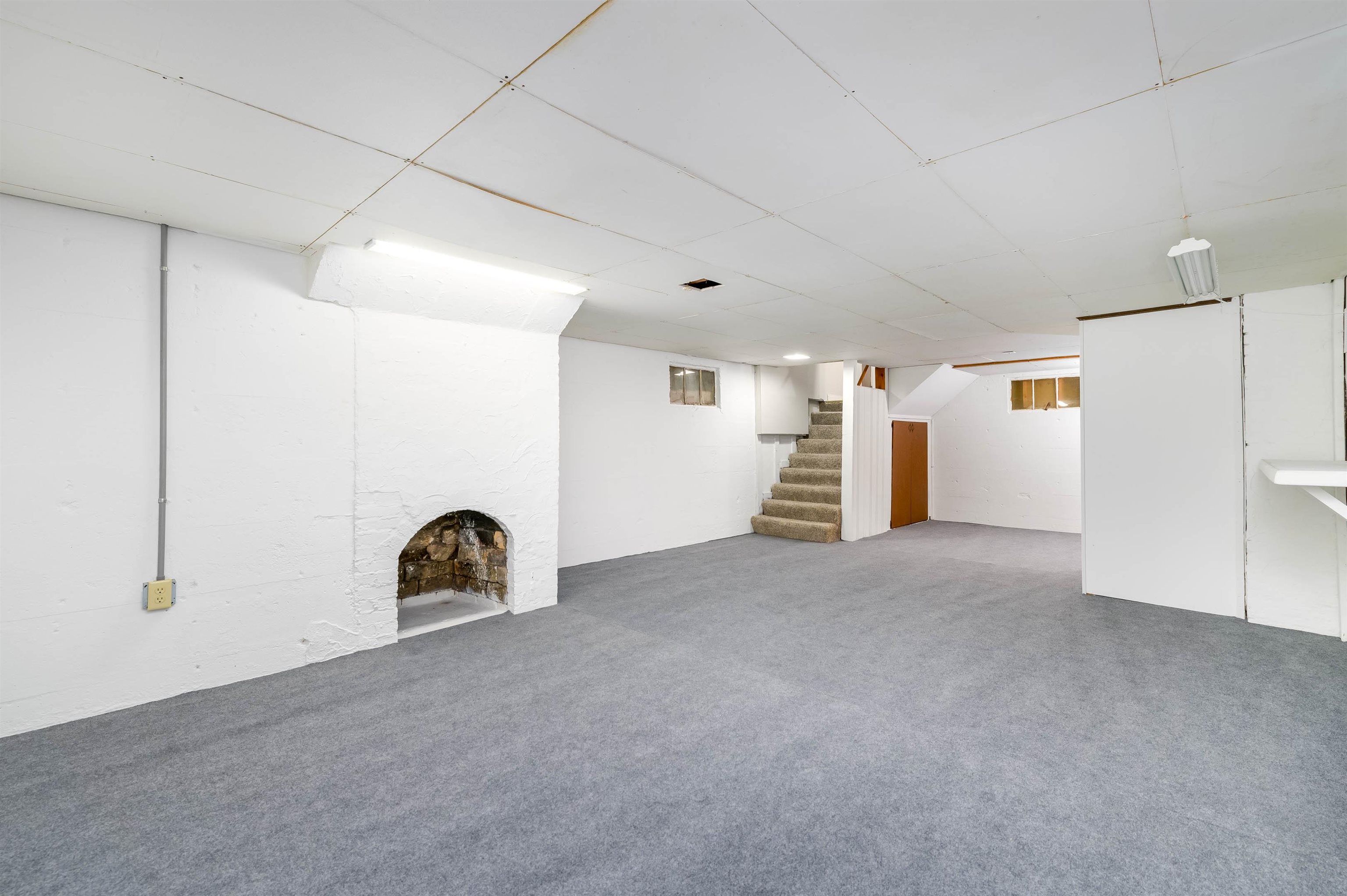 Augusta, Kansas 67010, United States, 4 Bedrooms Bedrooms, ,2 BathroomsBathrooms,Residential,Pending,63662