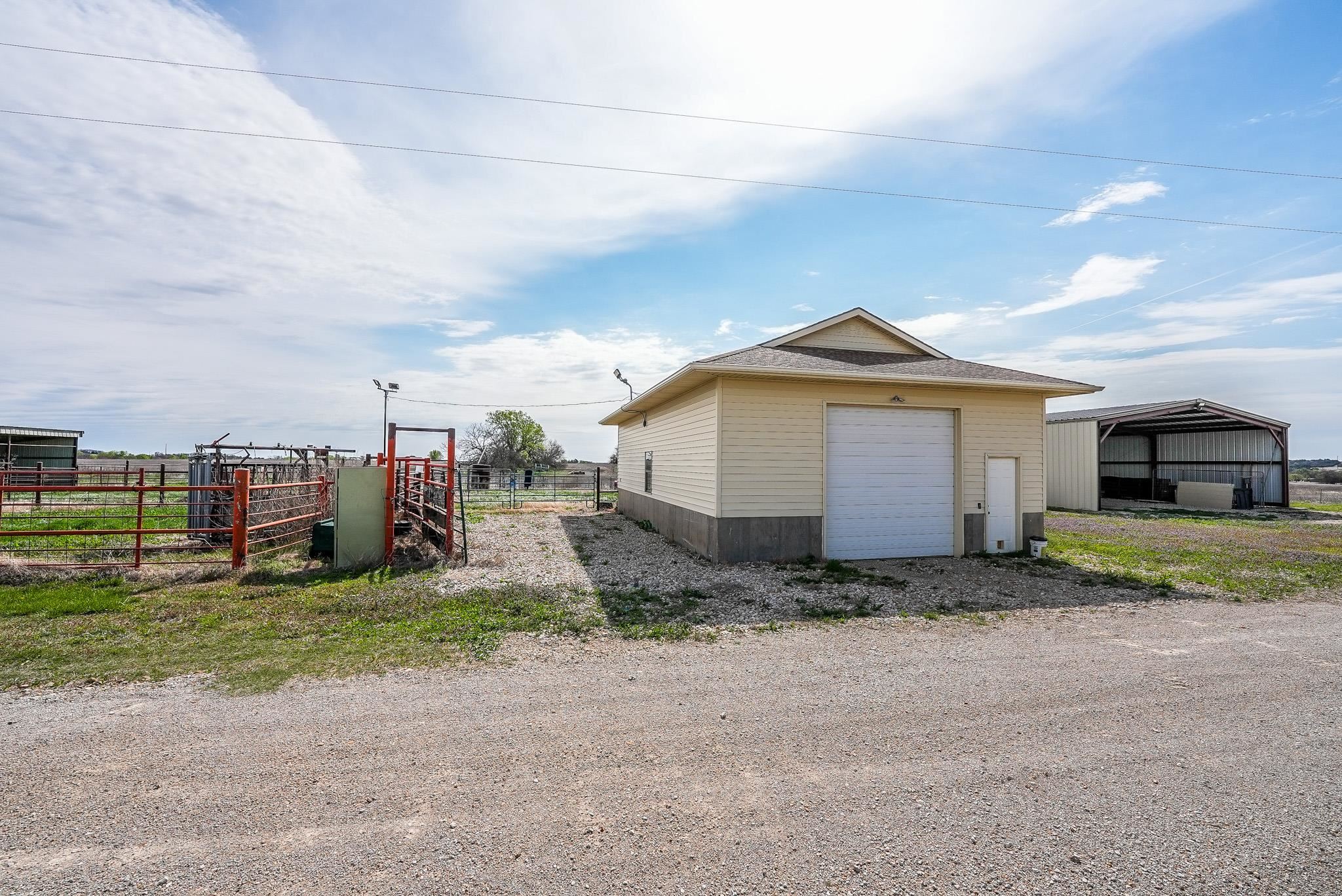 1346 110th St, Eureka, Kansas image 21