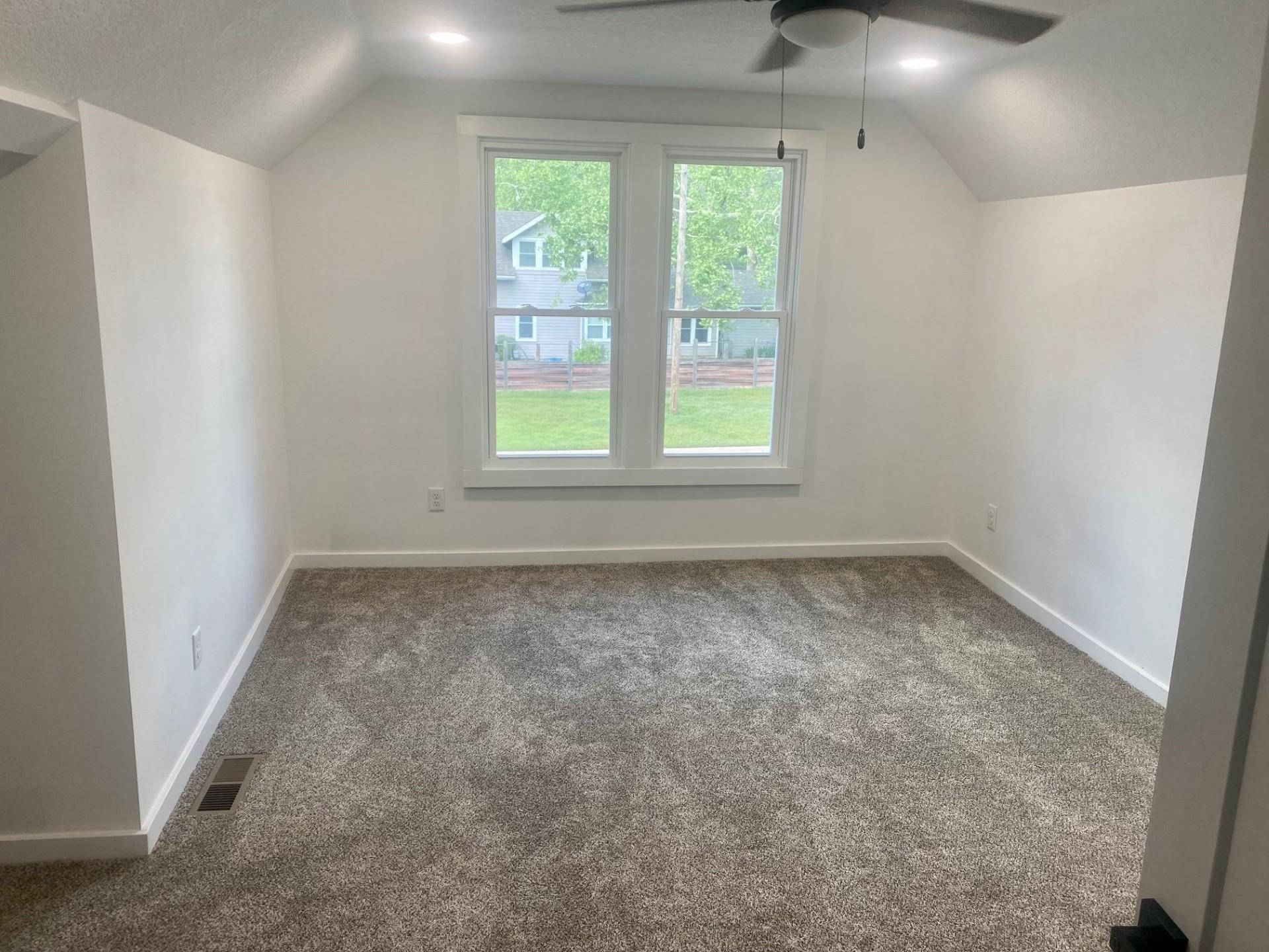 221 W 2nd Ave, Belle Plaine, Kansas image 36