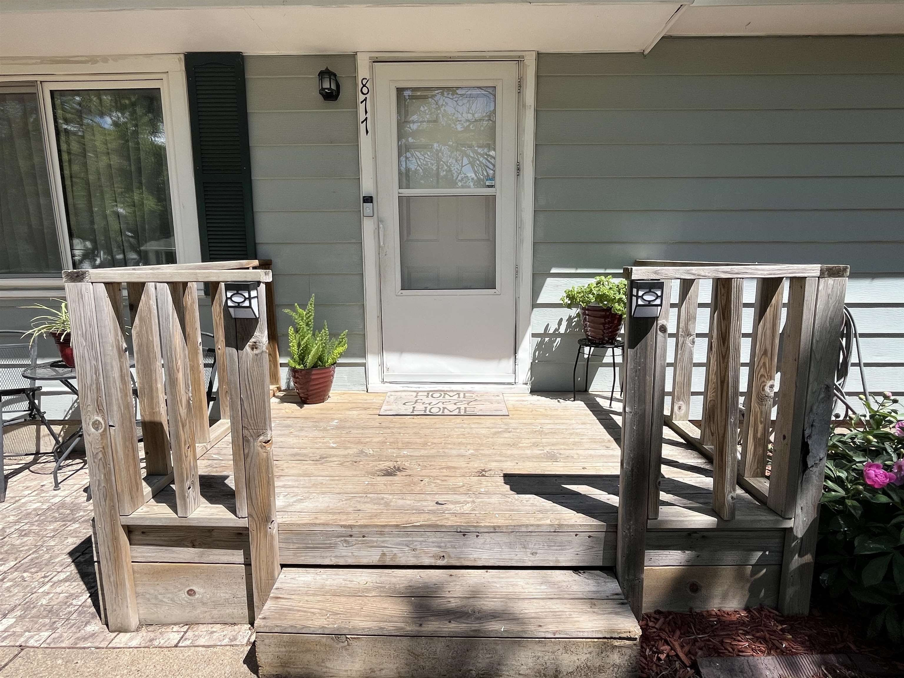 877 Choctaw Ave, Salina, Kansas image 2