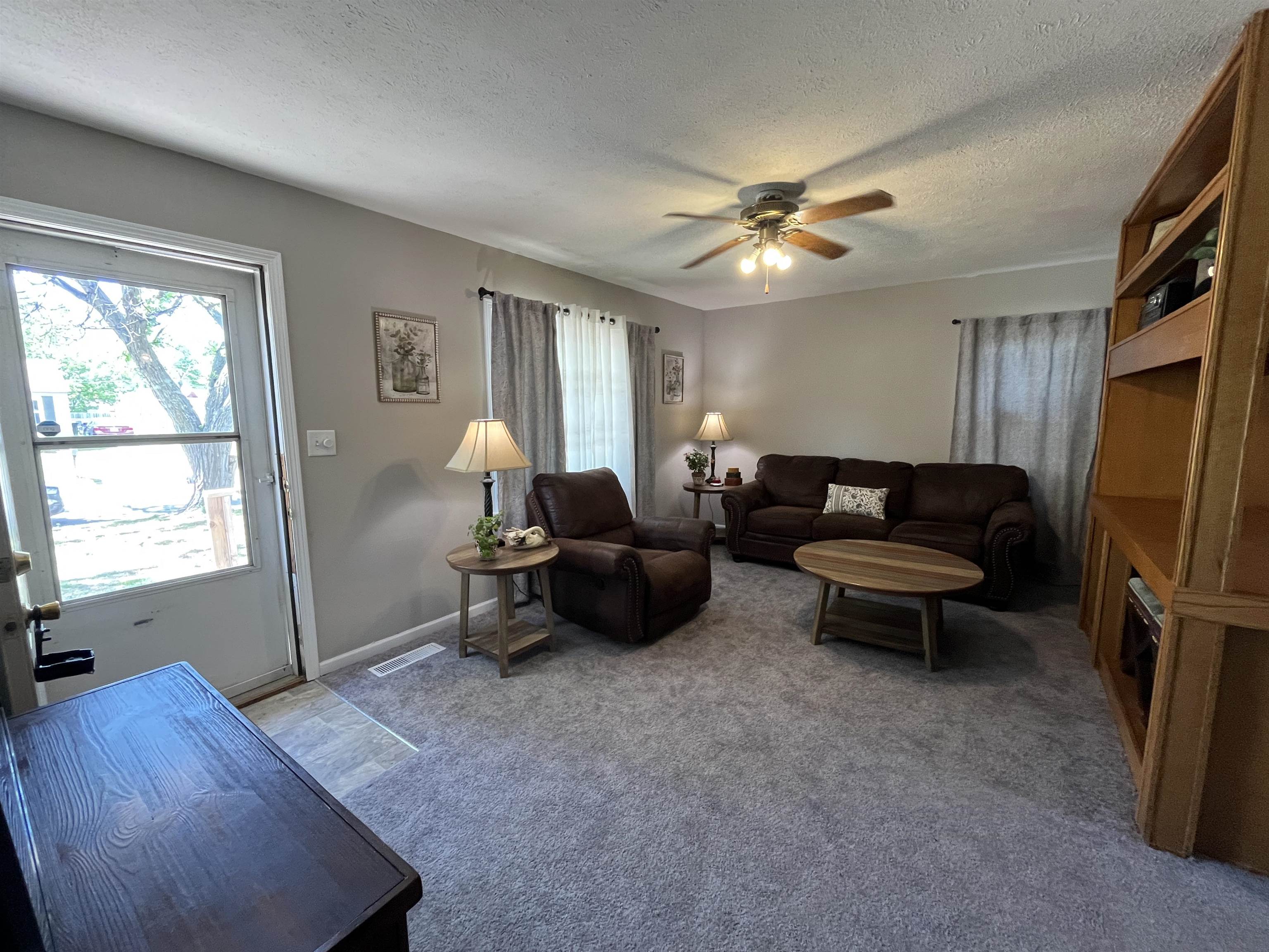 877 Choctaw Ave, Salina, Kansas image 6