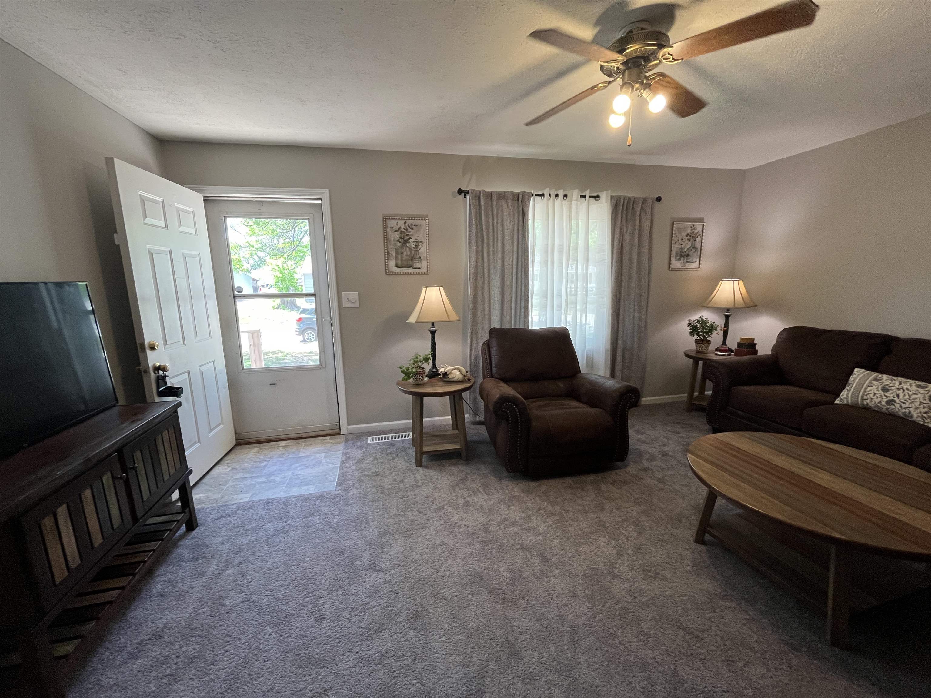 877 Choctaw Ave, Salina, Kansas image 12