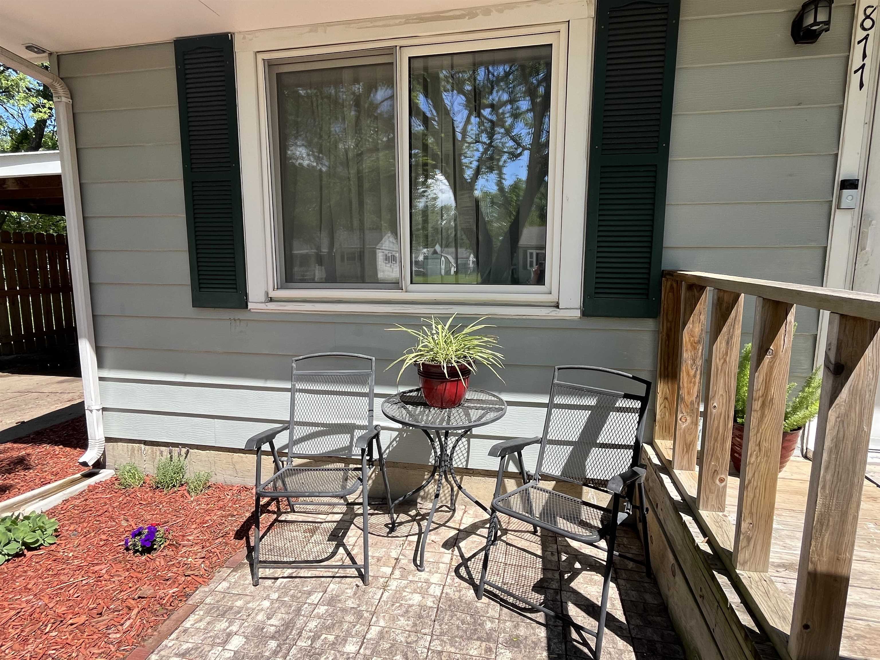 877 Choctaw Ave, Salina, Kansas image 3