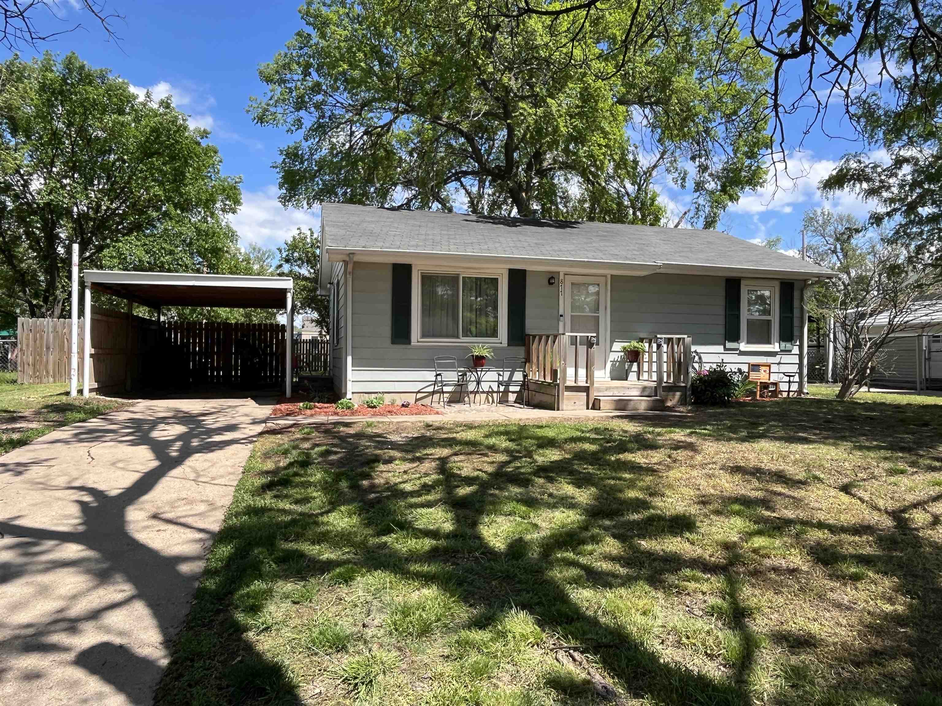 877 Choctaw Ave, Salina, Kansas image 1