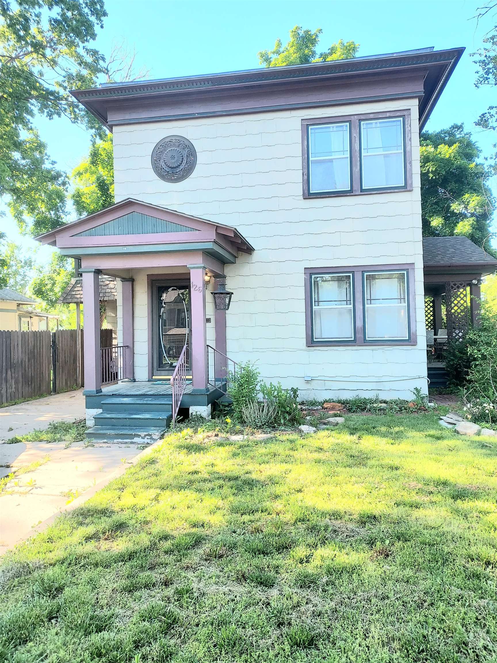 126 E 1st St, Newton, Kansas image 2