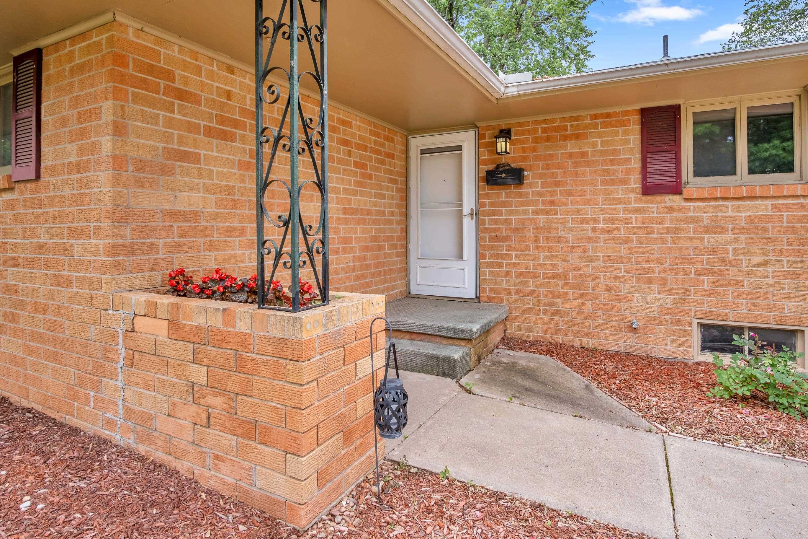 605 Catalina Dr, Hutchinson, Kansas image 6