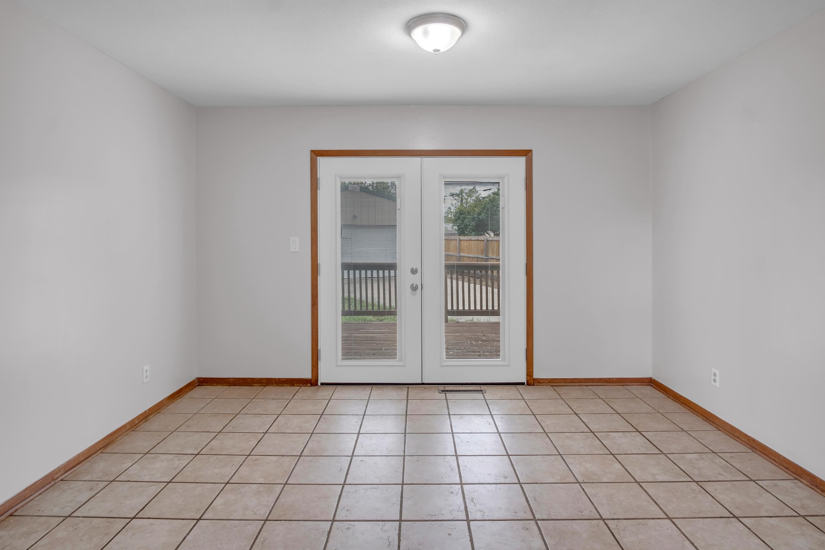 605 Catalina Dr, Hutchinson, Kansas image 18