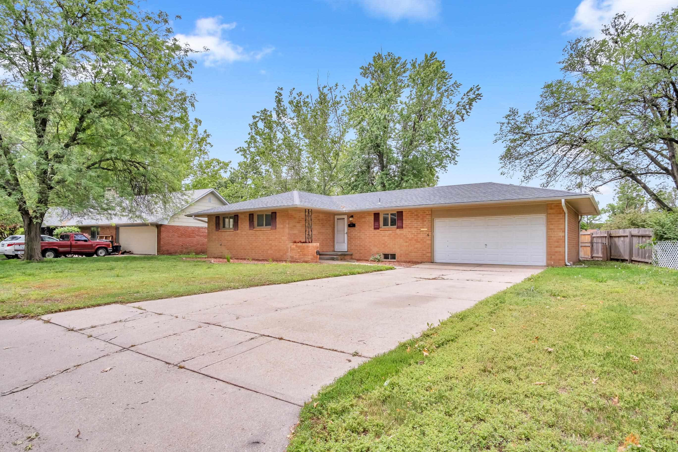 605 Catalina Dr, Hutchinson, Kansas image 5