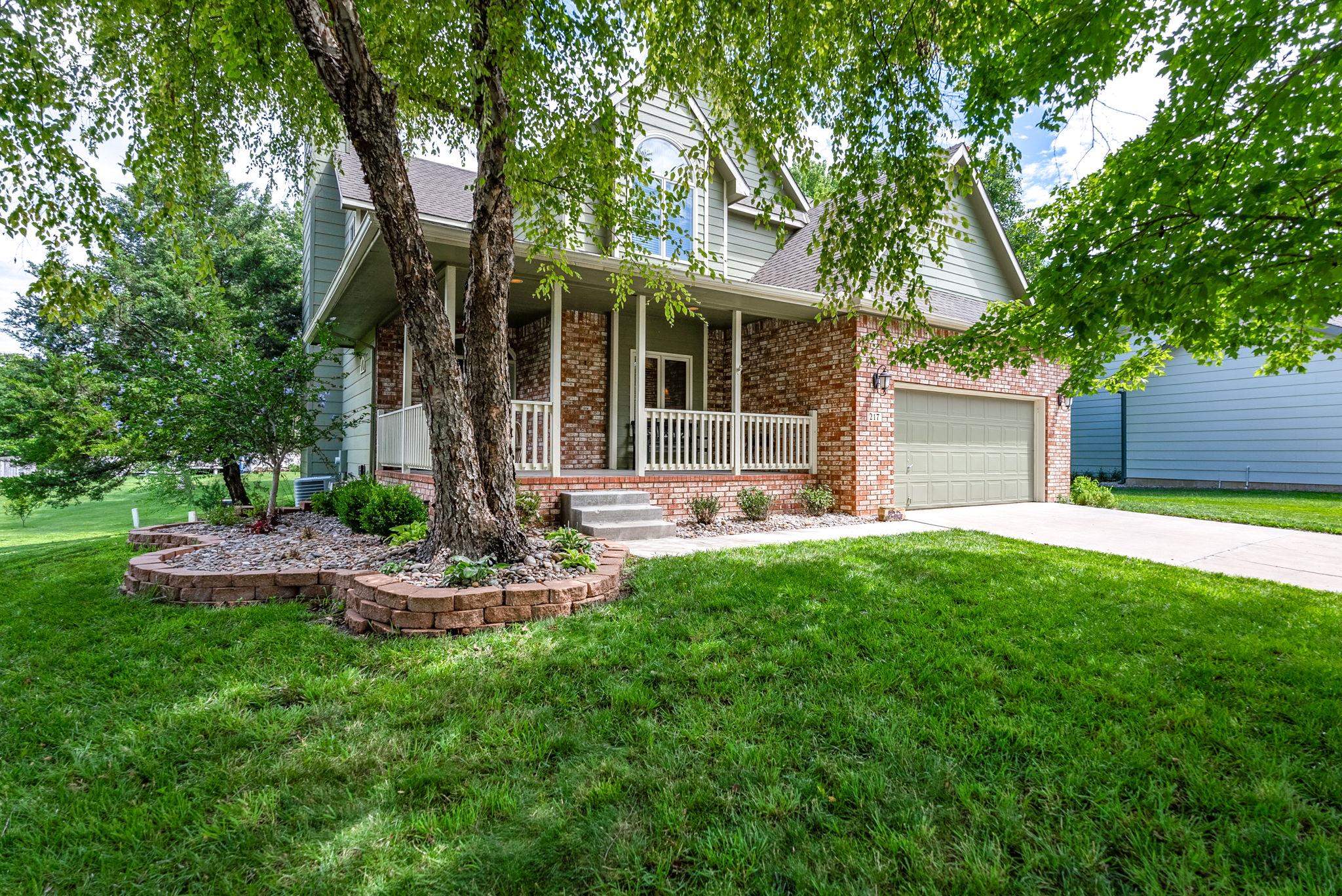 217 Chaparral Ct, Andover, Kansas image 2