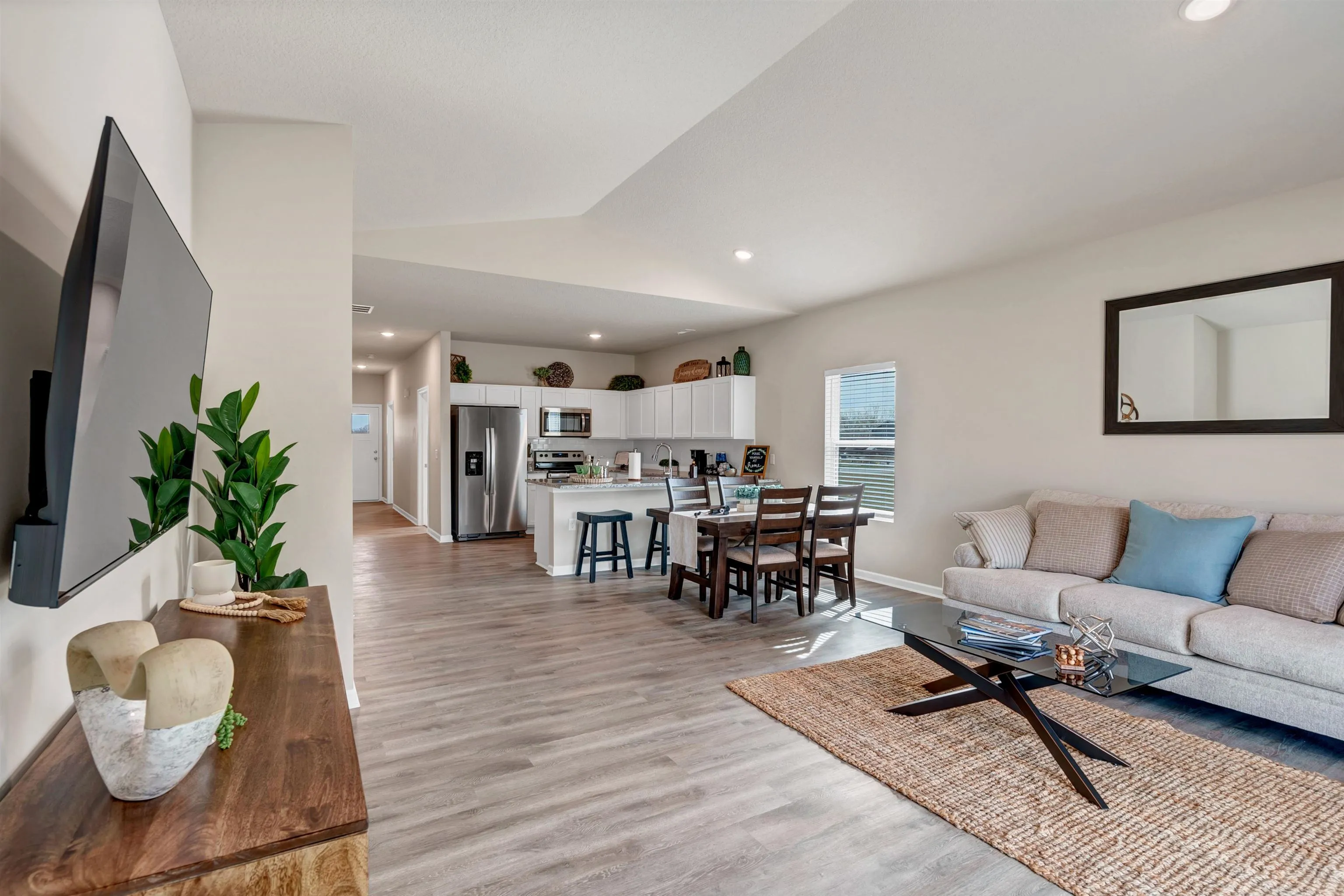 Valley Center, Kansas 67147, United States, 4 Bedrooms Bedrooms, ,2 BathroomsBathrooms,Residential,Active,47180