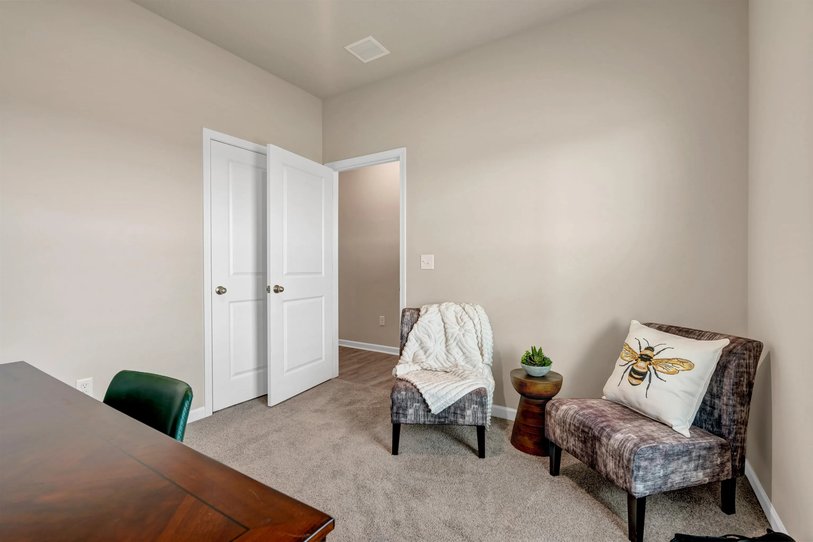 Valley Center, Kansas 67147, United States, 4 Bedrooms Bedrooms, ,2 BathroomsBathrooms,Residential,Active,47180