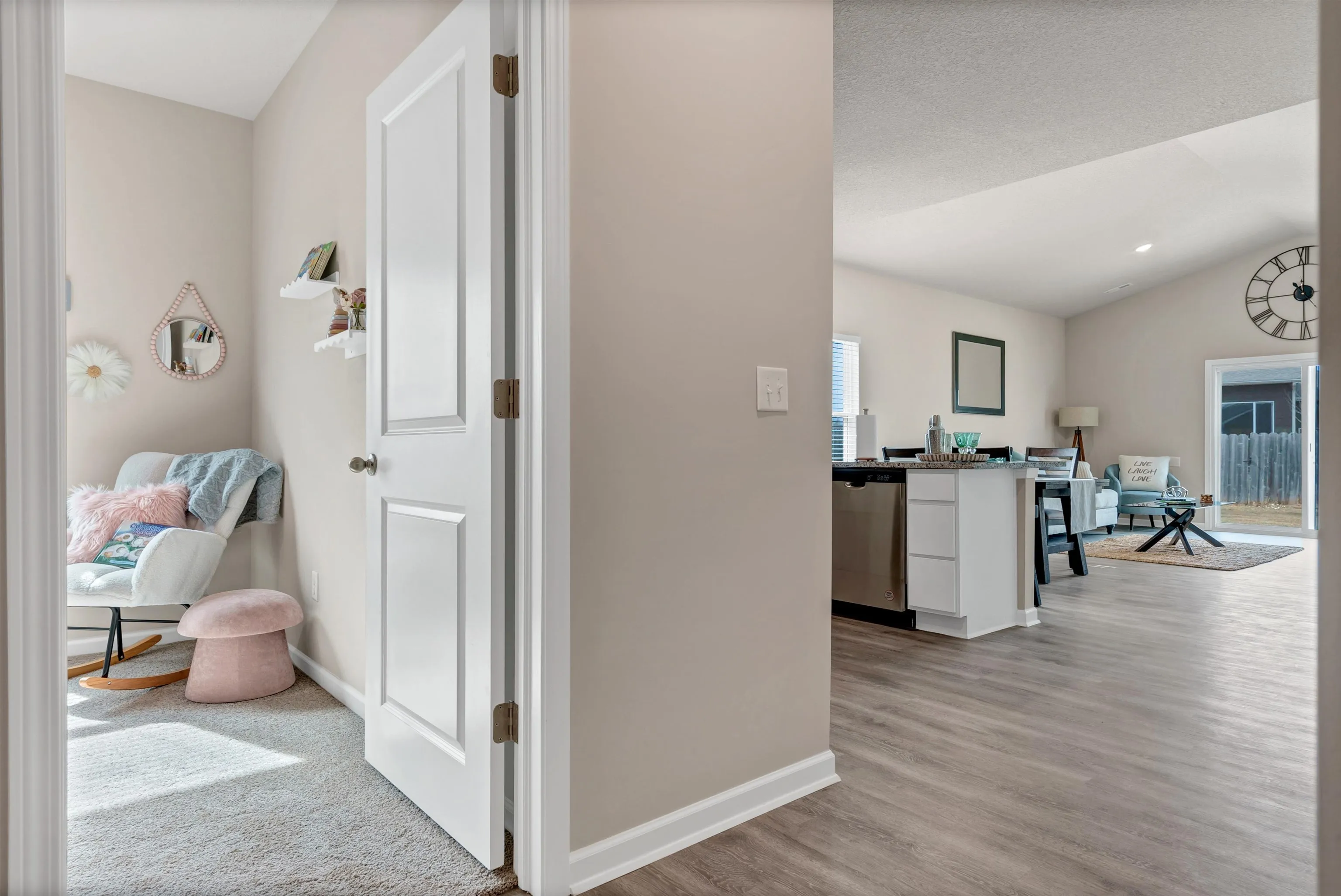 Valley Center, Kansas 67147, United States, 4 Bedrooms Bedrooms, ,2 BathroomsBathrooms,Residential,Active,47180