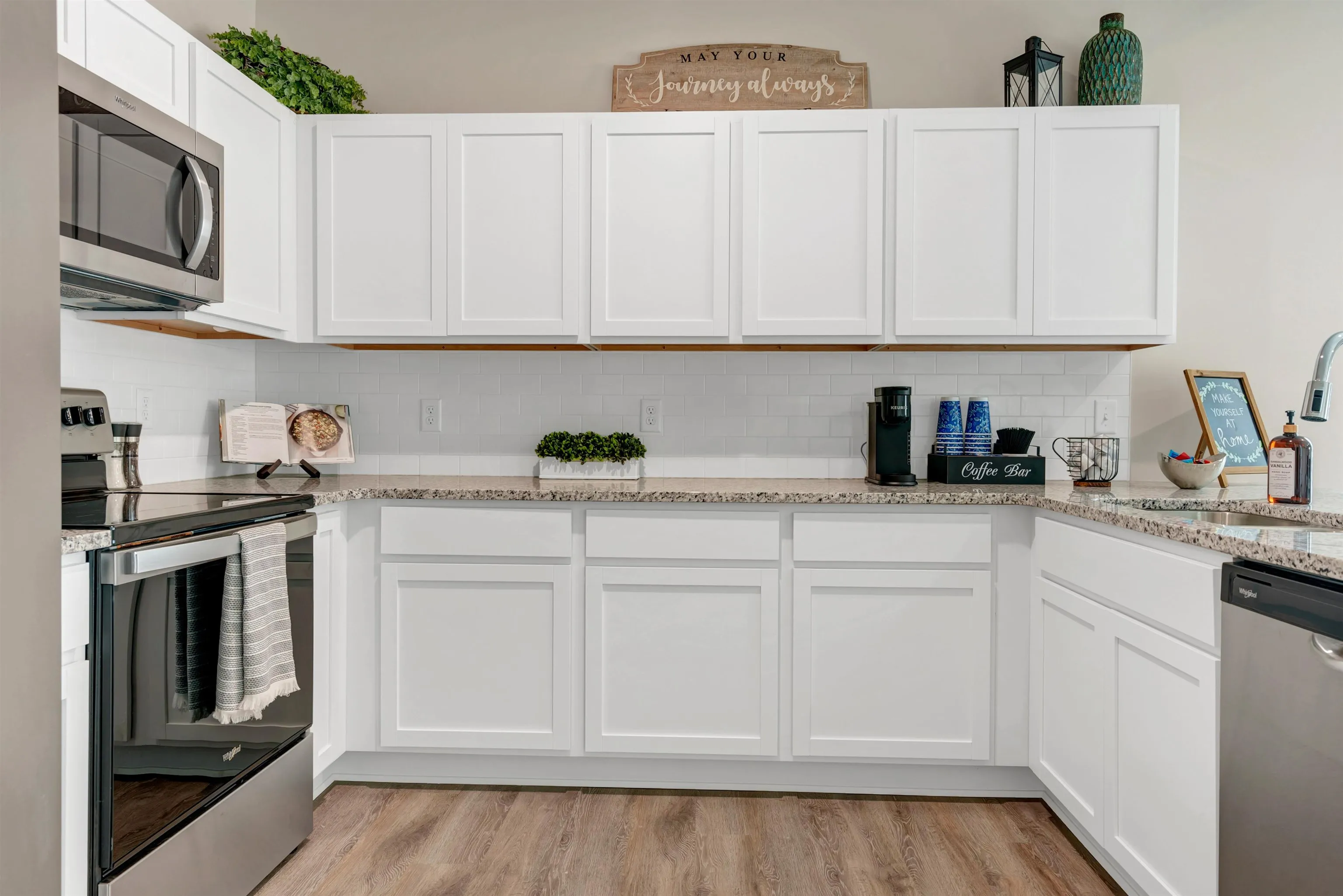 Valley Center, Kansas 67147, United States, 4 Bedrooms Bedrooms, ,2 BathroomsBathrooms,Residential,Active,47180