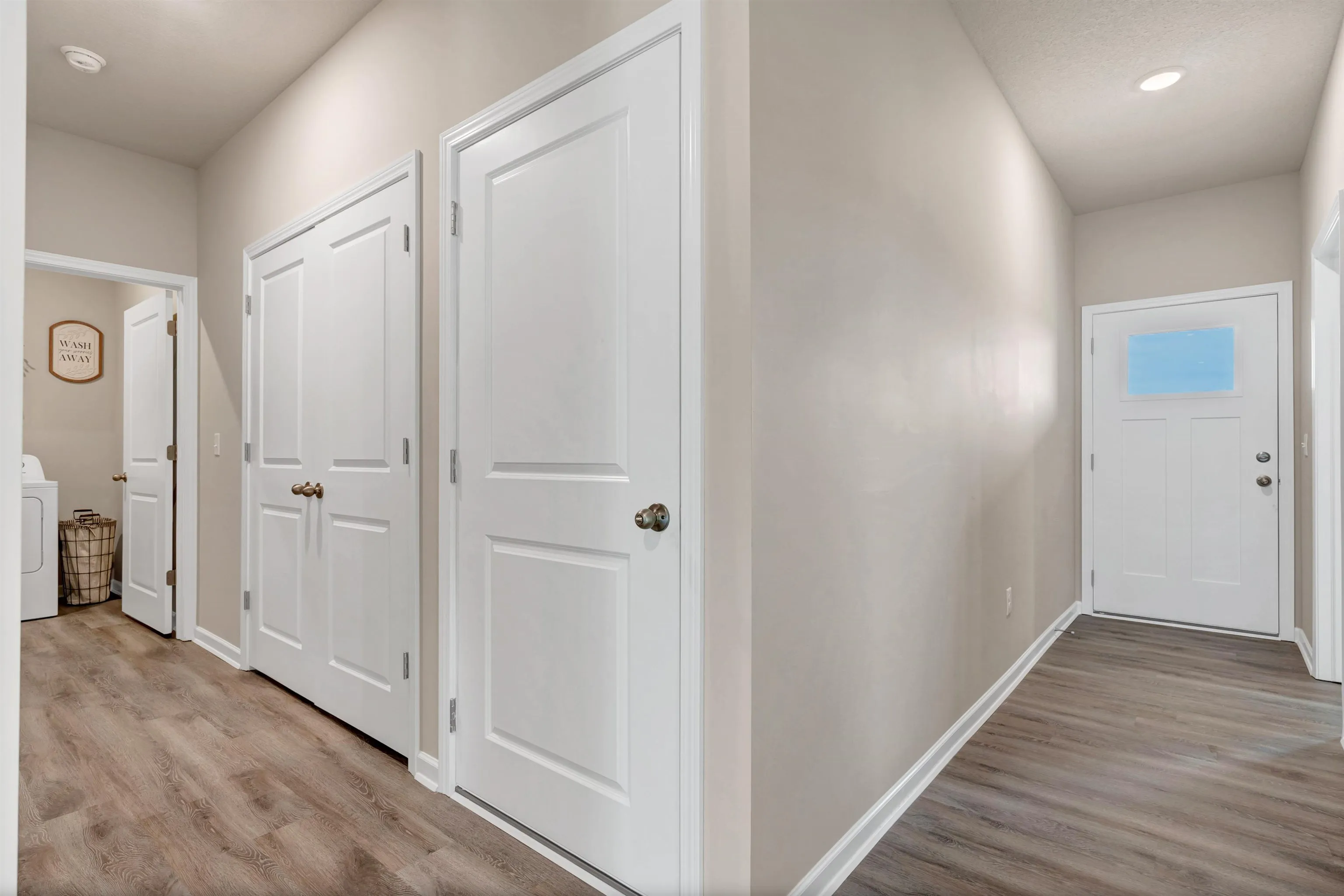 Valley Center, Kansas 67147, United States, 4 Bedrooms Bedrooms, ,2 BathroomsBathrooms,Residential,Active,47180