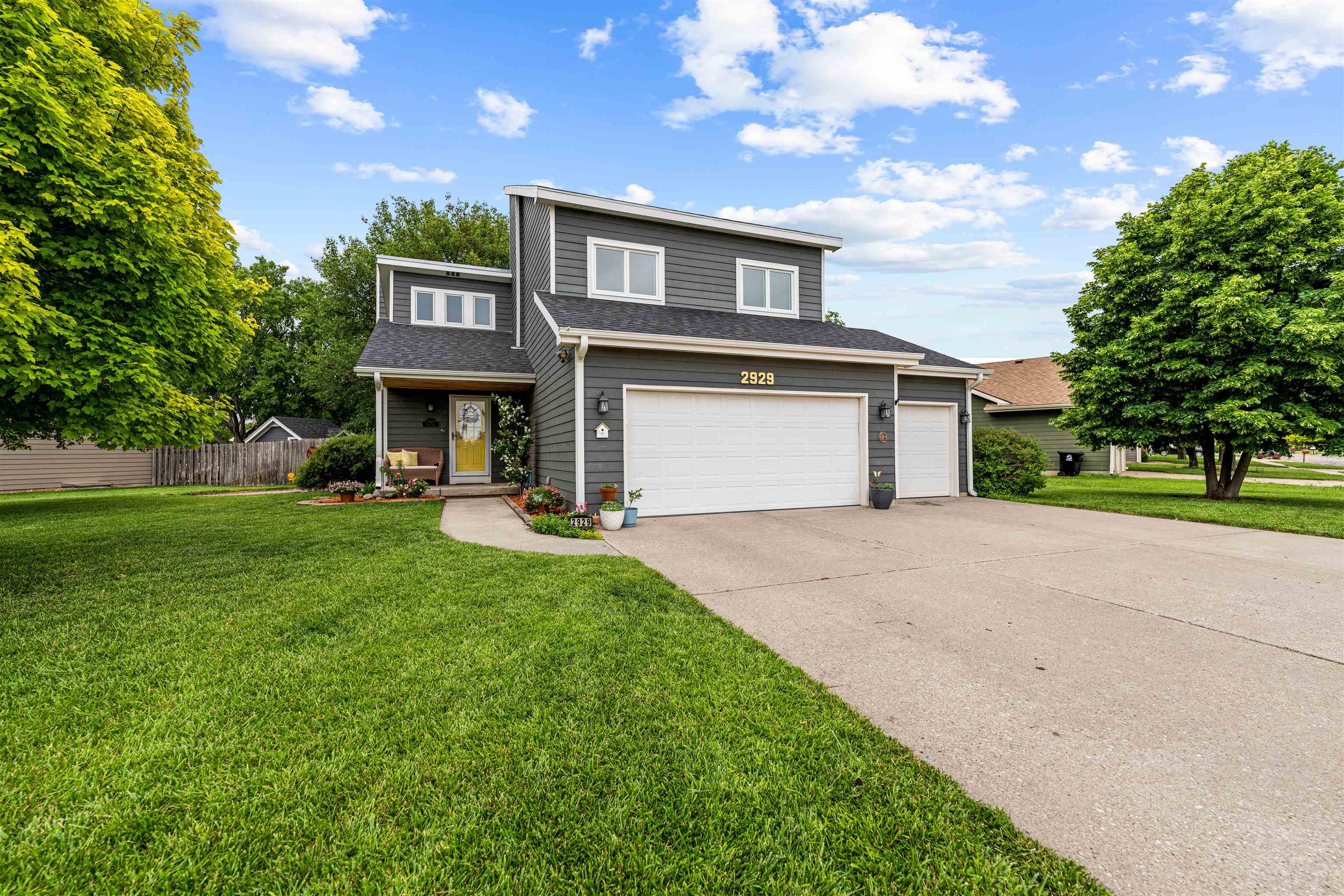 2929 Tasker Ln, Salina, Kansas image 1