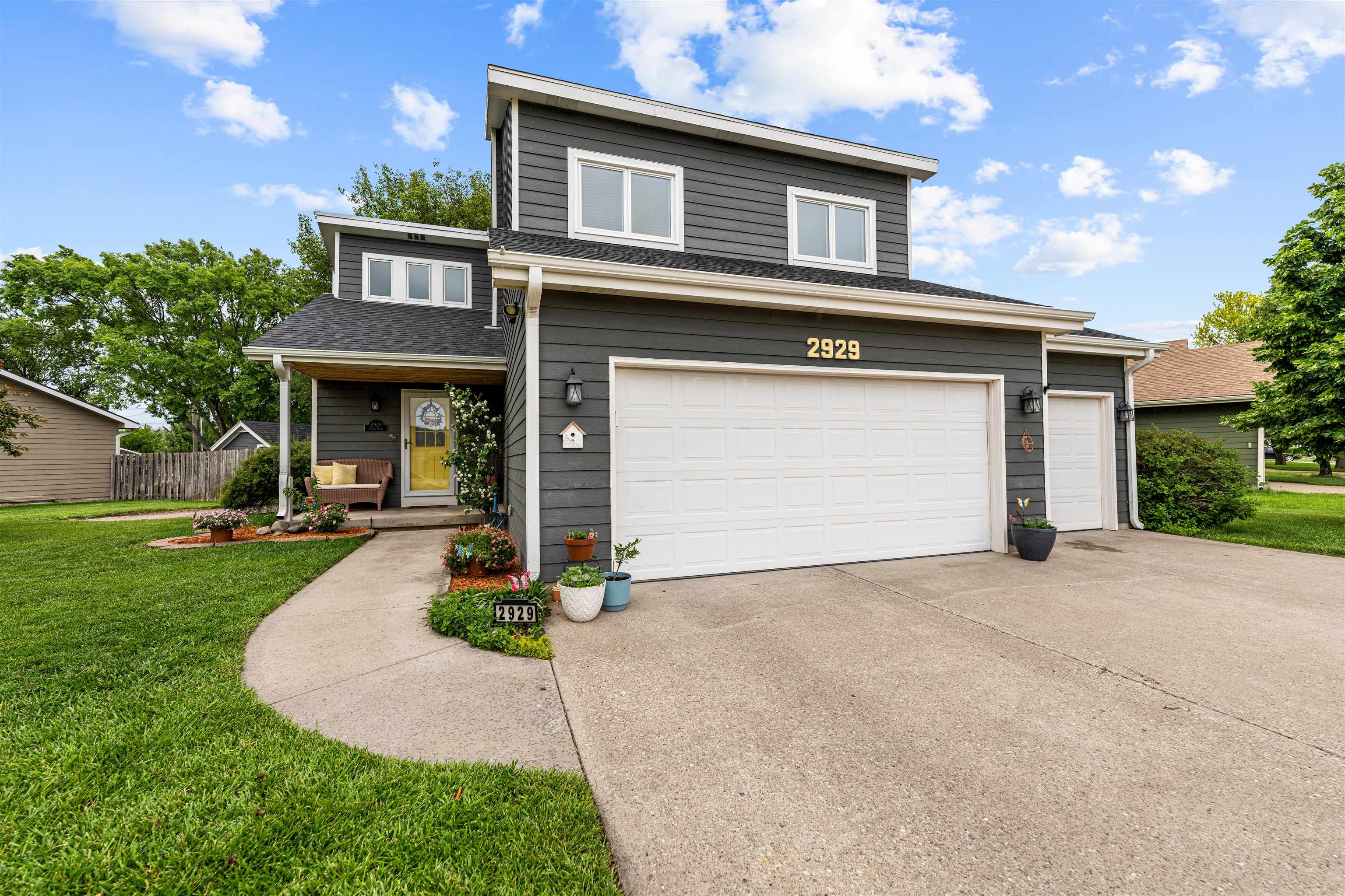 2929 Tasker Ln, Salina, Kansas image 2