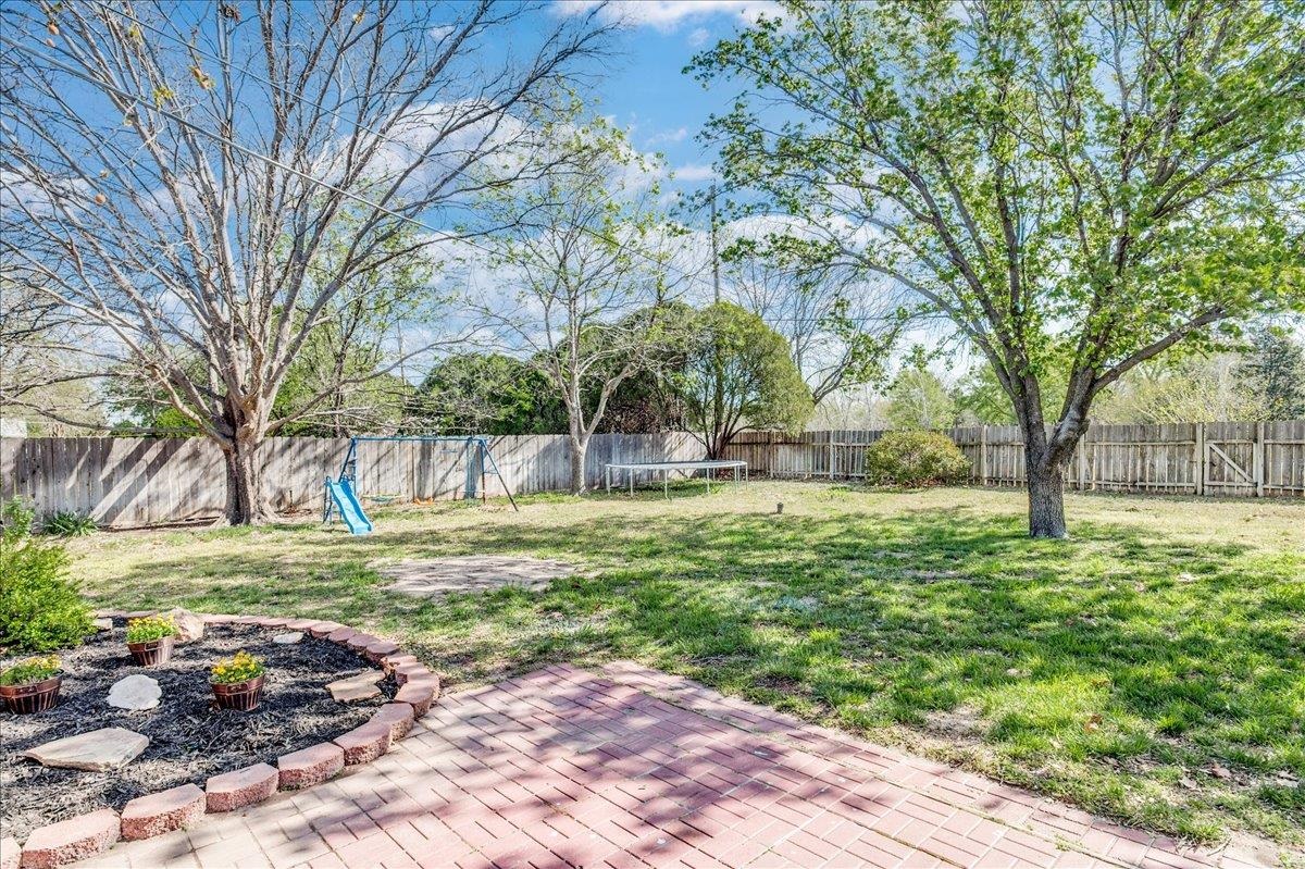 1608 N Charles St, Wichita, Kansas image 26