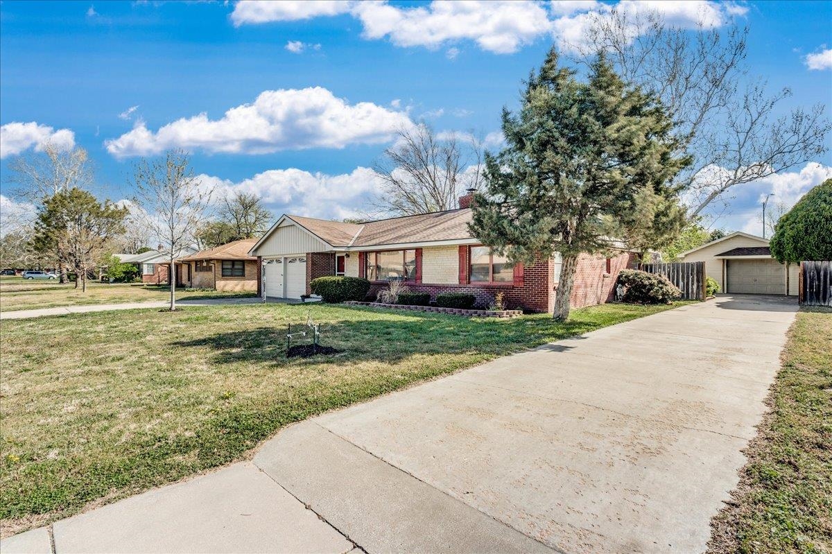 1608 N Charles St, Wichita, Kansas image 3
