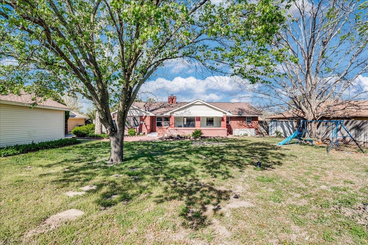 1608 N Charles St, Wichita, Kansas image 27