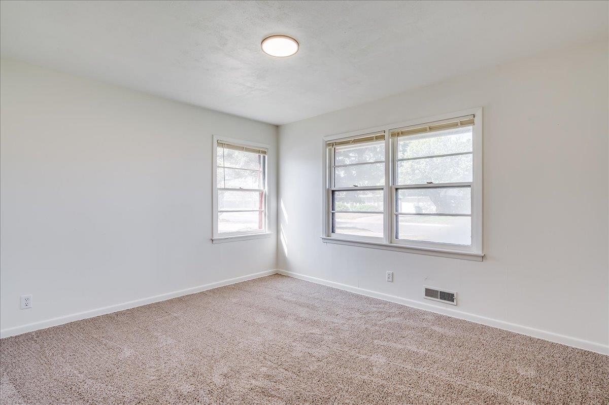 1608 N Charles St, Wichita, Kansas image 17