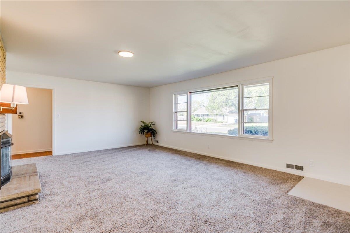 1608 N Charles St, Wichita, Kansas image 6