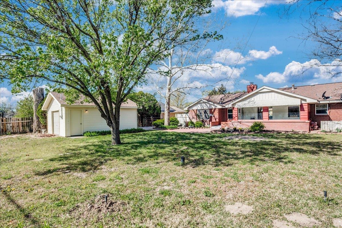 1608 N Charles St, Wichita, Kansas image 28
