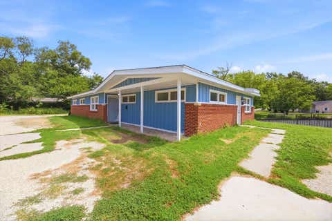 Multifamily For Sale - 4930 E Gilbert St<br/> Sedgwick County, Wichita, KS 67218
