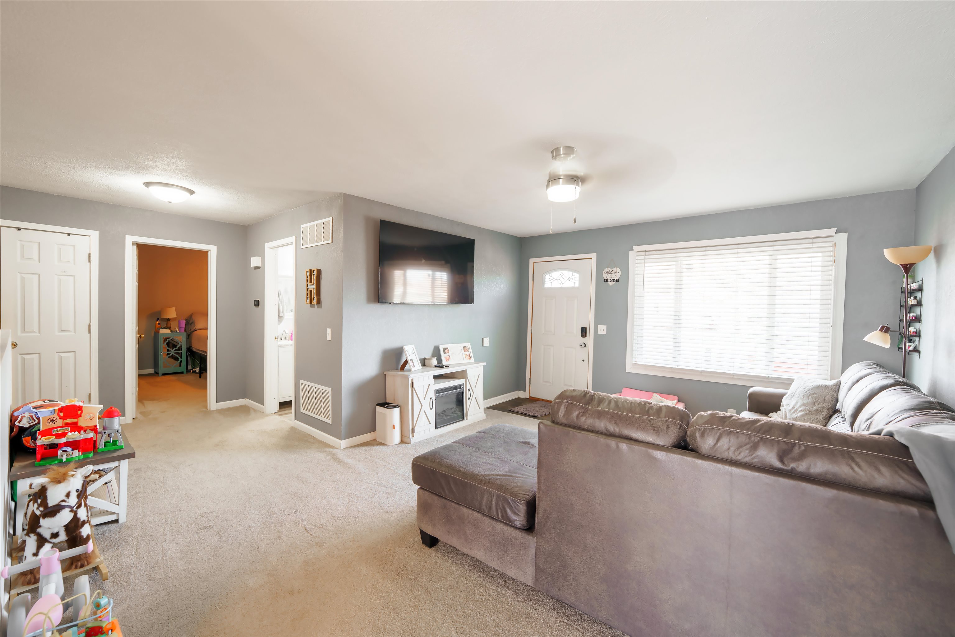 761 Commanche Ave, Salina, Kansas image 7