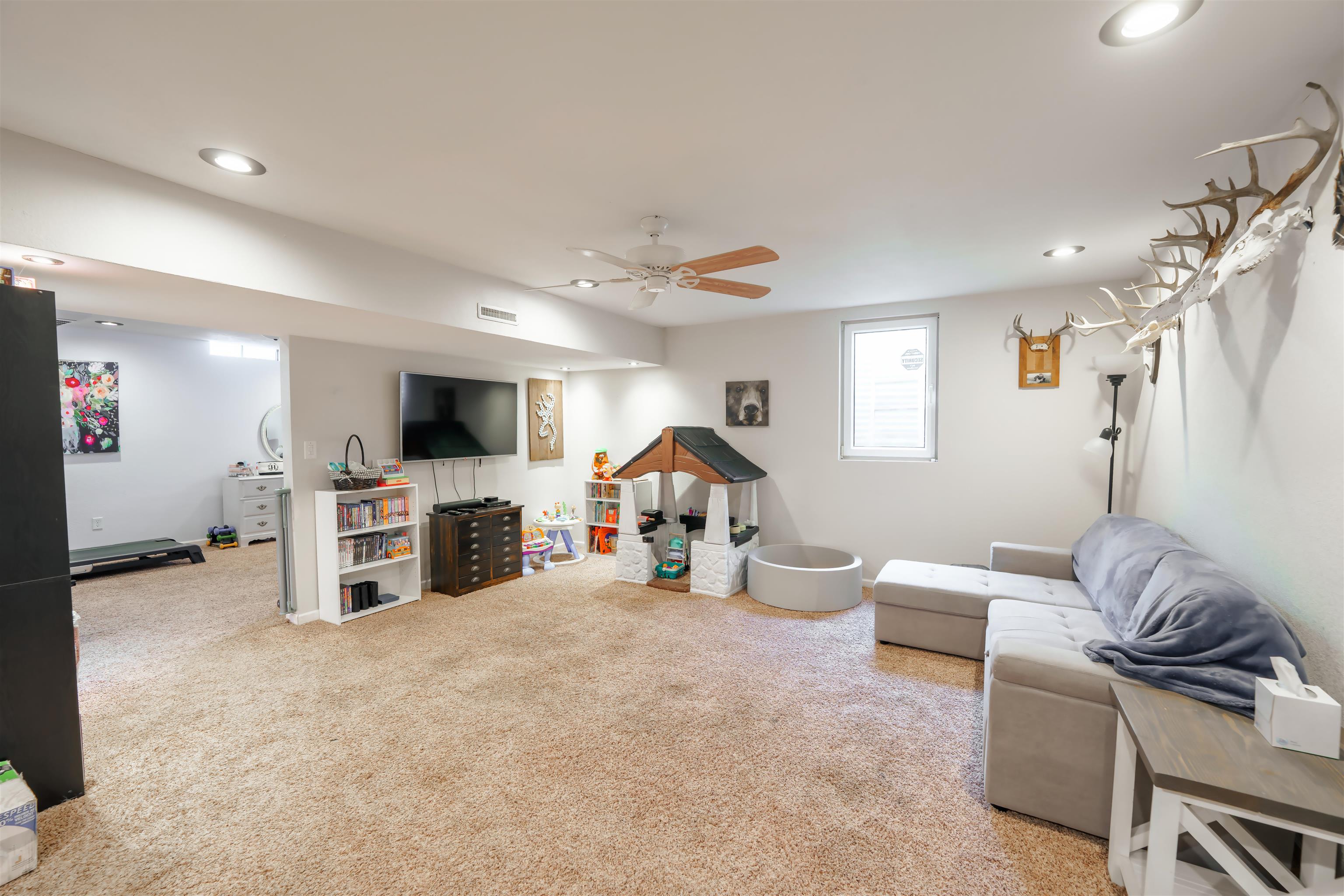 761 Commanche Ave, Salina, Kansas image 22