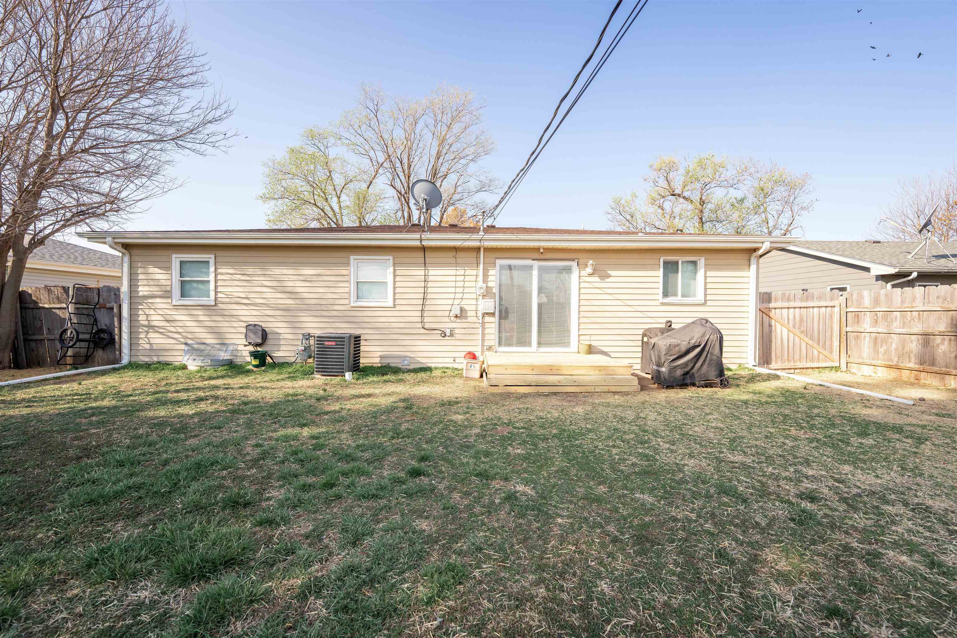 761 Commanche Ave, Salina, Kansas image 26