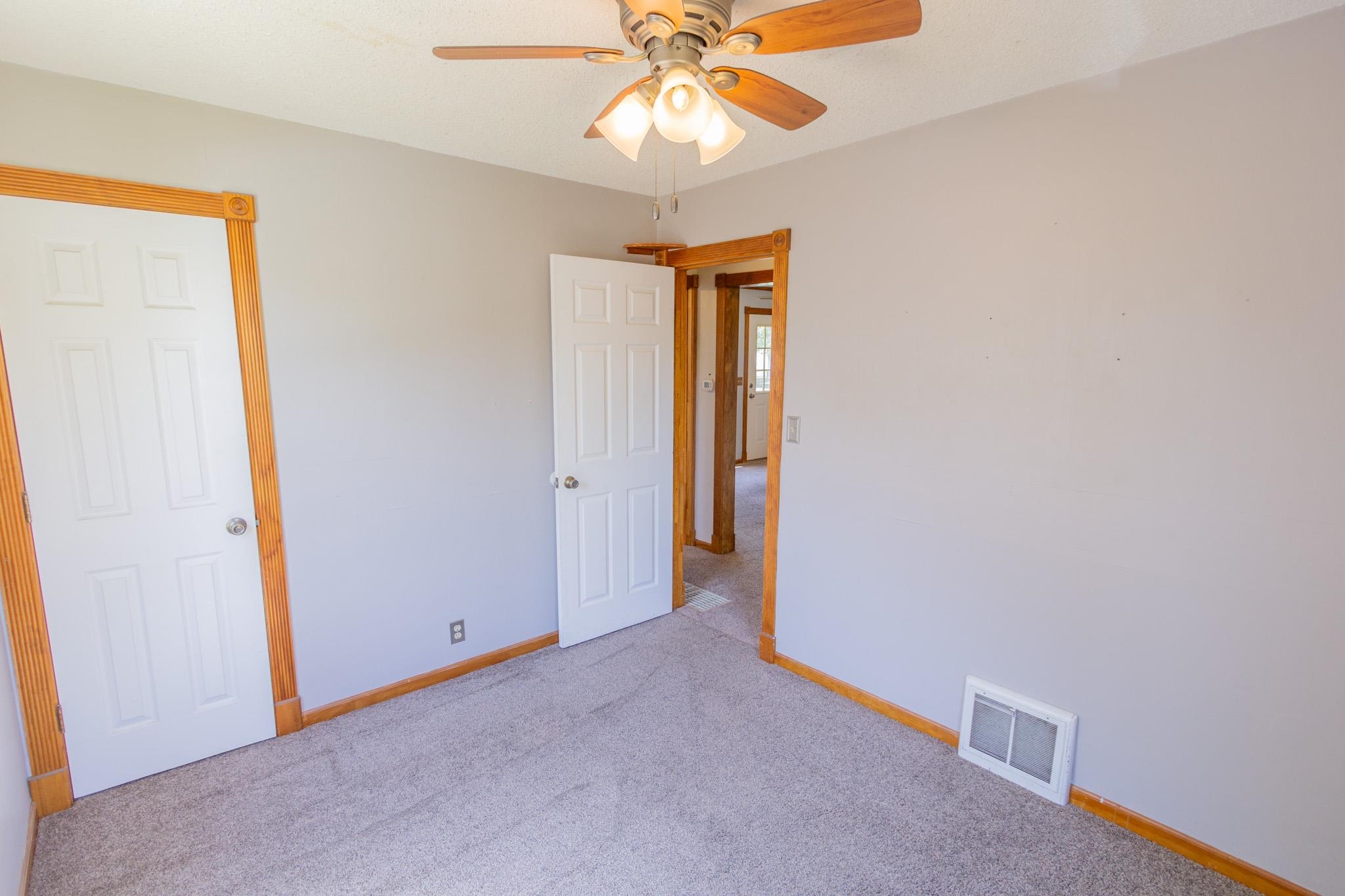 529 S College Ave, Salina, Kansas image 9