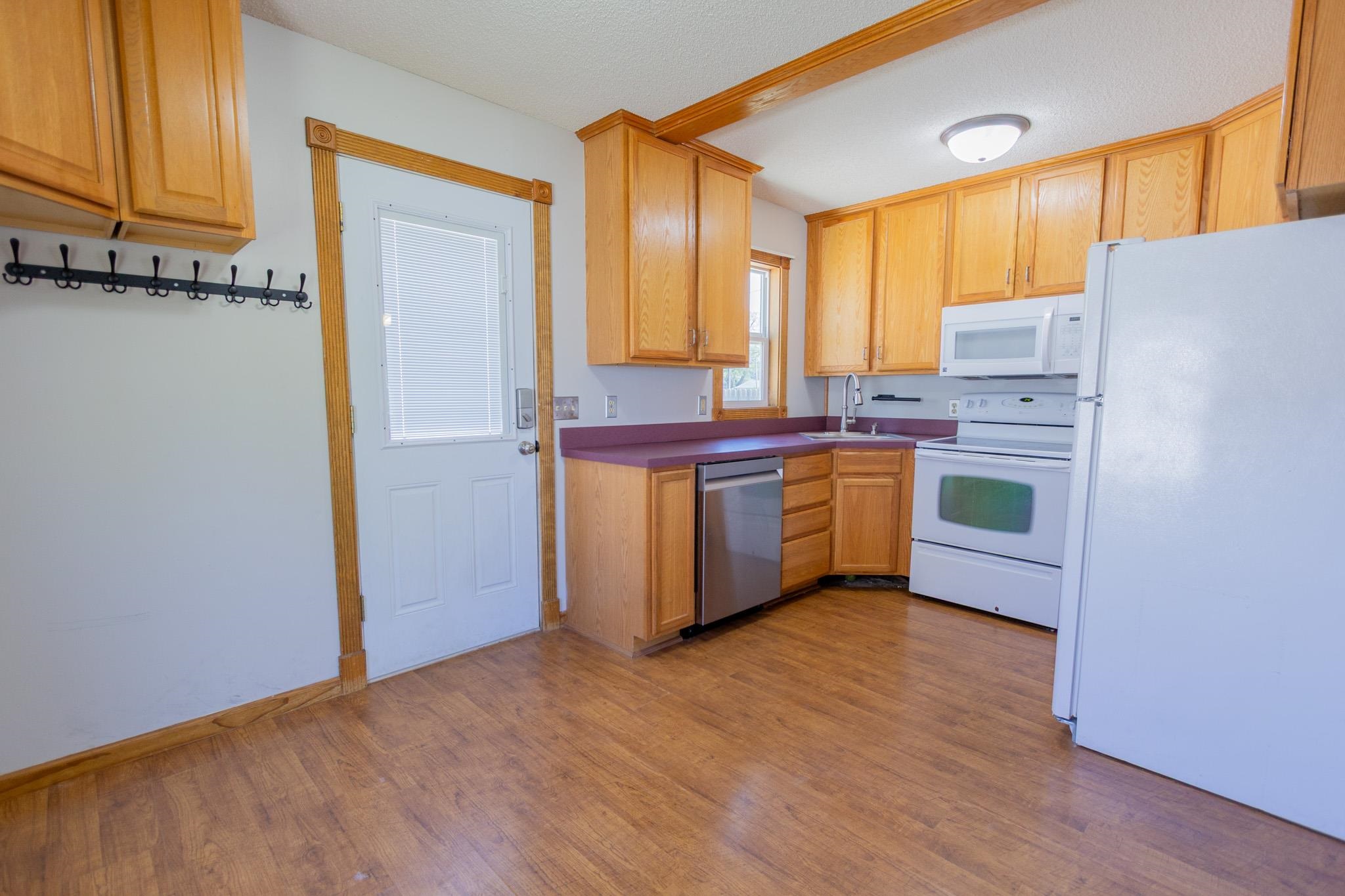 529 S College Ave, Salina, Kansas image 6