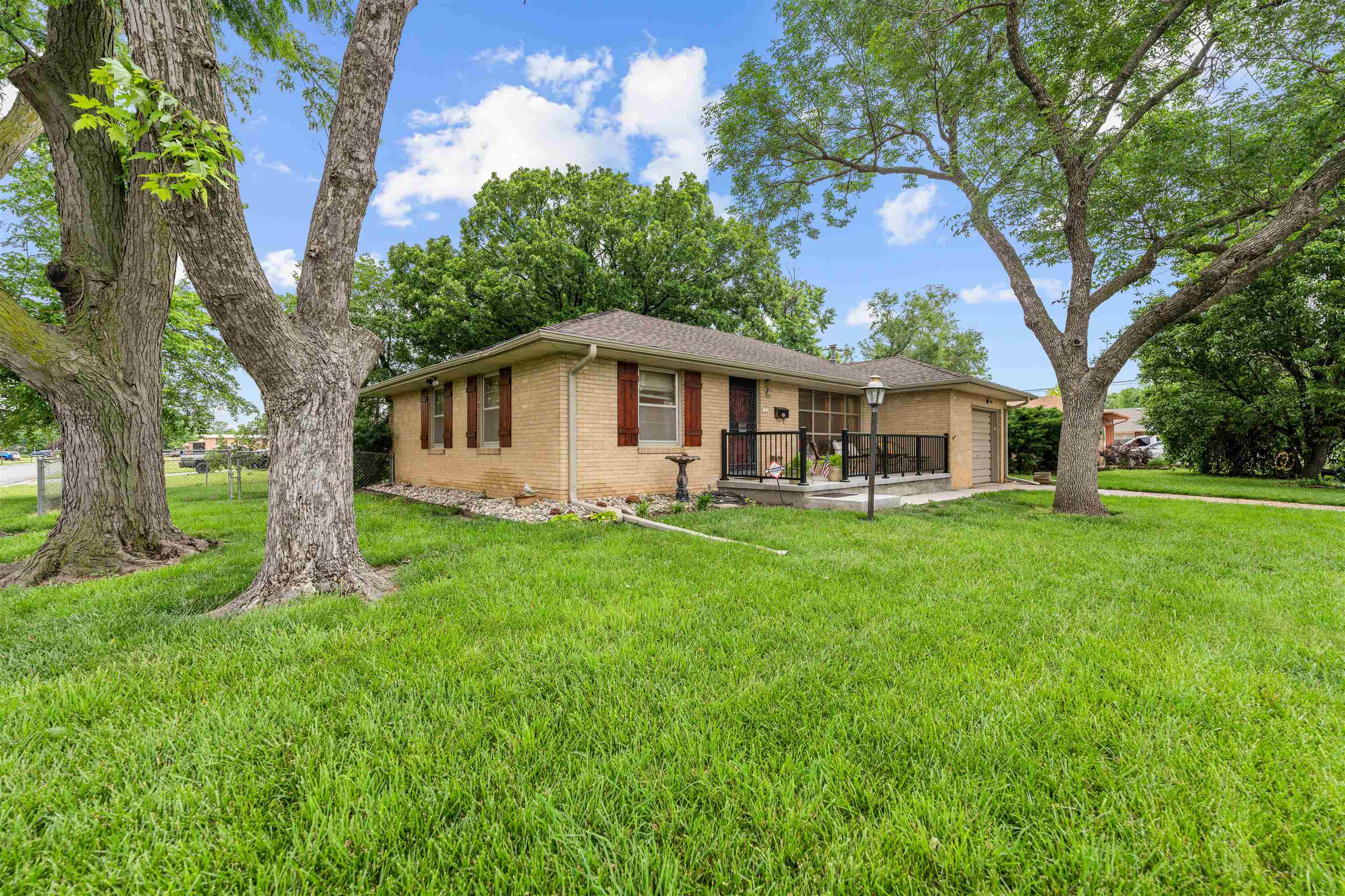 1720 Lewis Ave, Salina, Kansas image 2