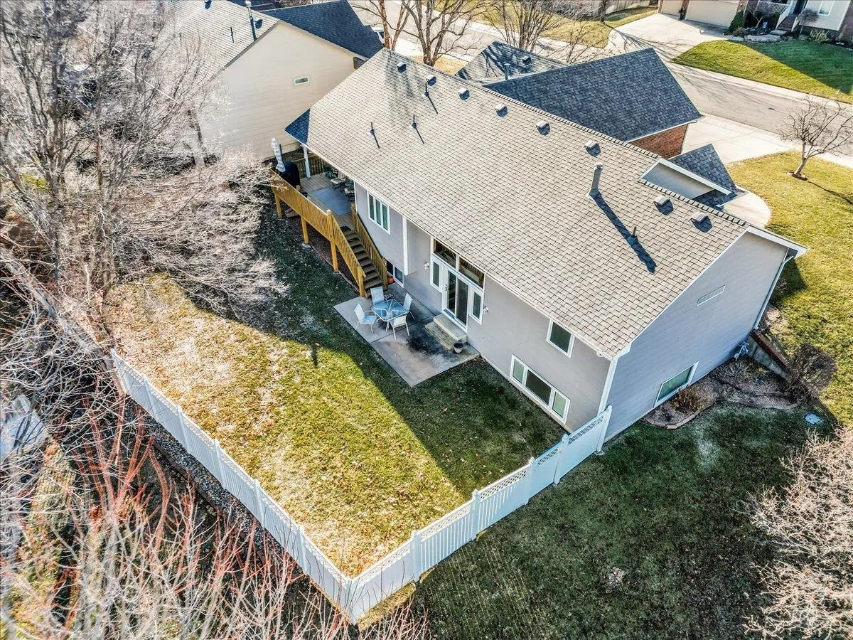 Derby, Kansas 67037, United States, 5 Bedrooms Bedrooms, ,3 BathroomsBathrooms,Residential,Pending,16329