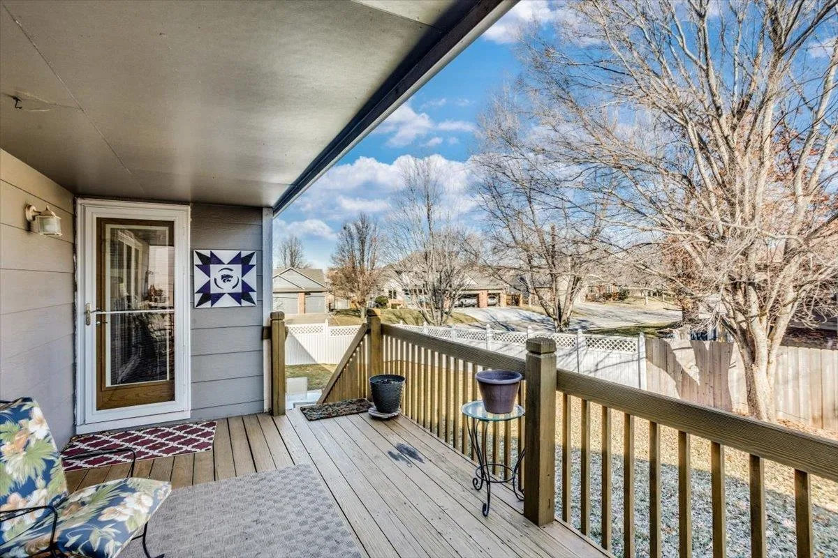 Derby, Kansas 67037, United States, 5 Bedrooms Bedrooms, ,3 BathroomsBathrooms,Residential,Pending,16329