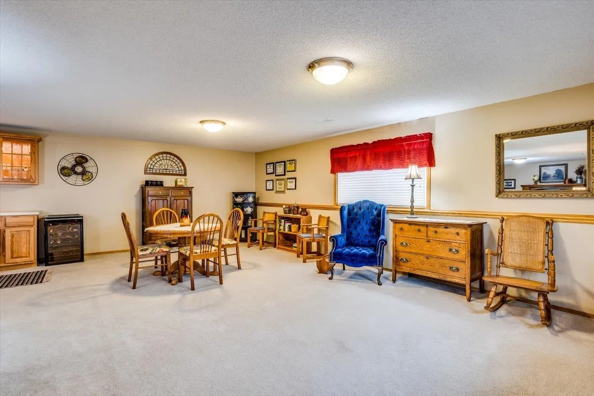 Derby, Kansas 67037, United States, 5 Bedrooms Bedrooms, ,3 BathroomsBathrooms,Residential,Pending,16329