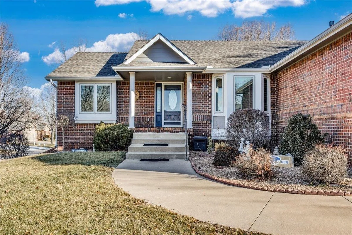 Derby, Kansas 67037, United States, 5 Bedrooms Bedrooms, ,3 BathroomsBathrooms,Residential,Pending,16329