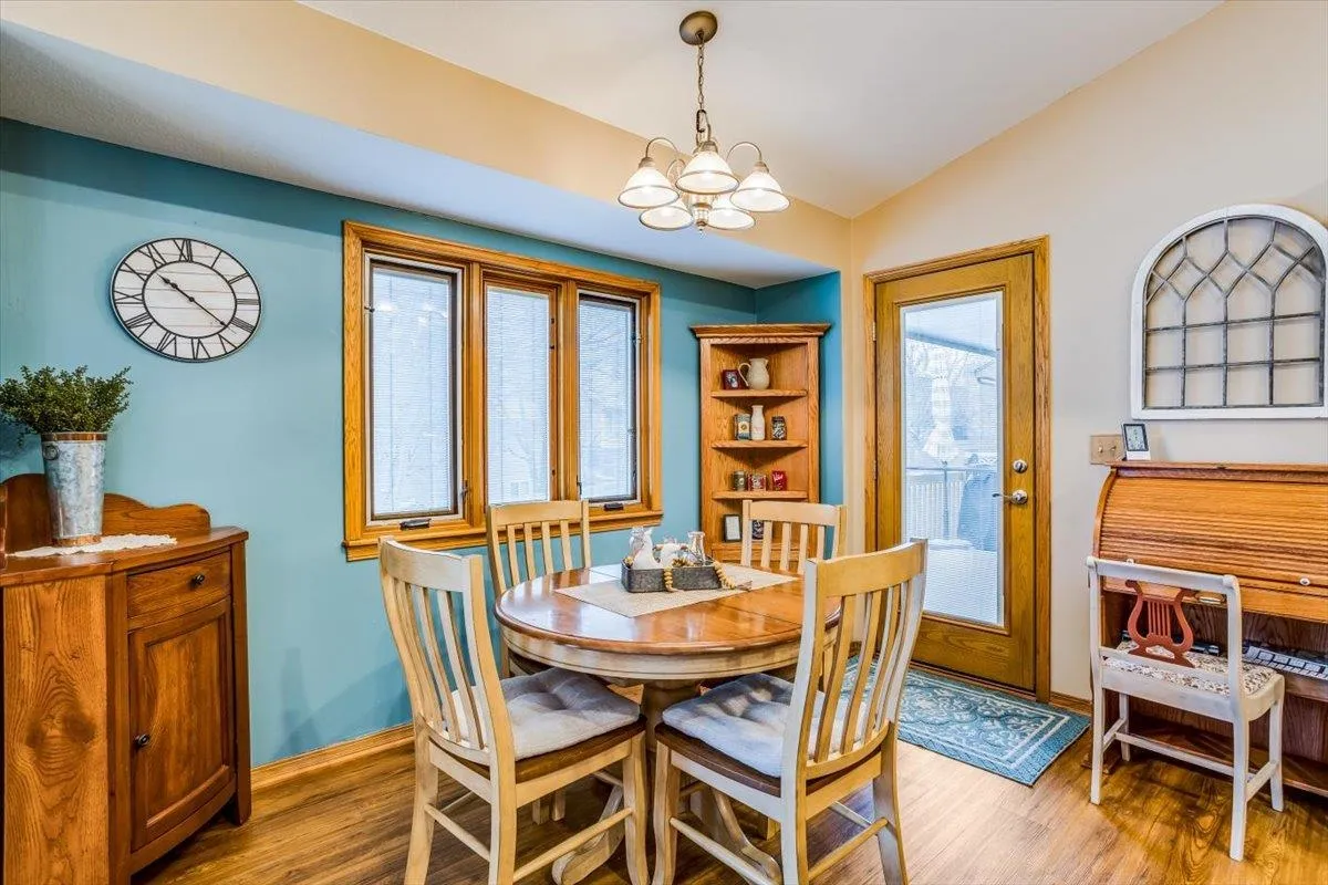 Derby, Kansas 67037, United States, 5 Bedrooms Bedrooms, ,3 BathroomsBathrooms,Residential,Pending,16329