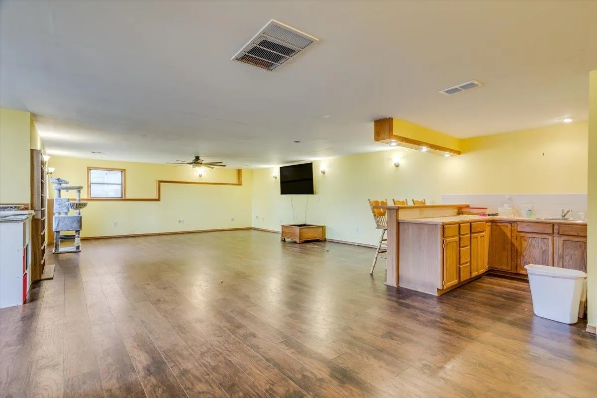 Derby, Kansas 67037, United States, 4 Bedrooms Bedrooms, ,3 BathroomsBathrooms,Residential,Pending,86433