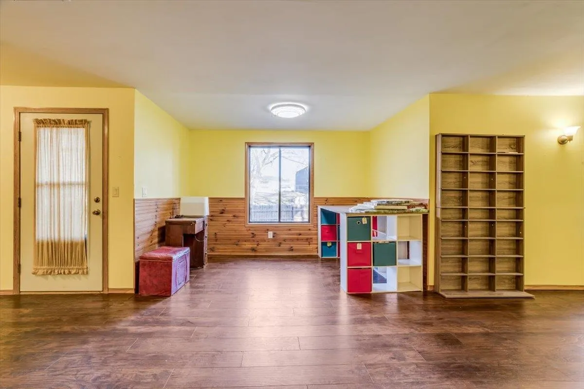 Derby, Kansas 67037, United States, 4 Bedrooms Bedrooms, ,3 BathroomsBathrooms,Residential,Pending,86433