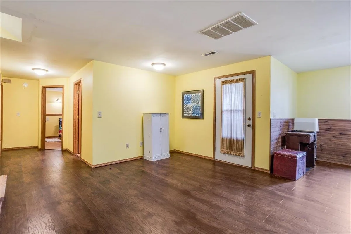 Derby, Kansas 67037, United States, 4 Bedrooms Bedrooms, ,3 BathroomsBathrooms,Residential,Pending,86433