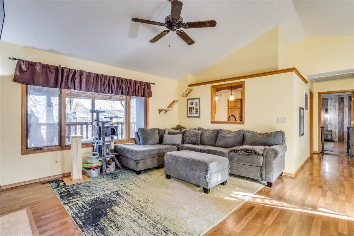 Derby, Kansas 67037, United States, 4 Bedrooms Bedrooms, ,3 BathroomsBathrooms,Residential,Pending,86433