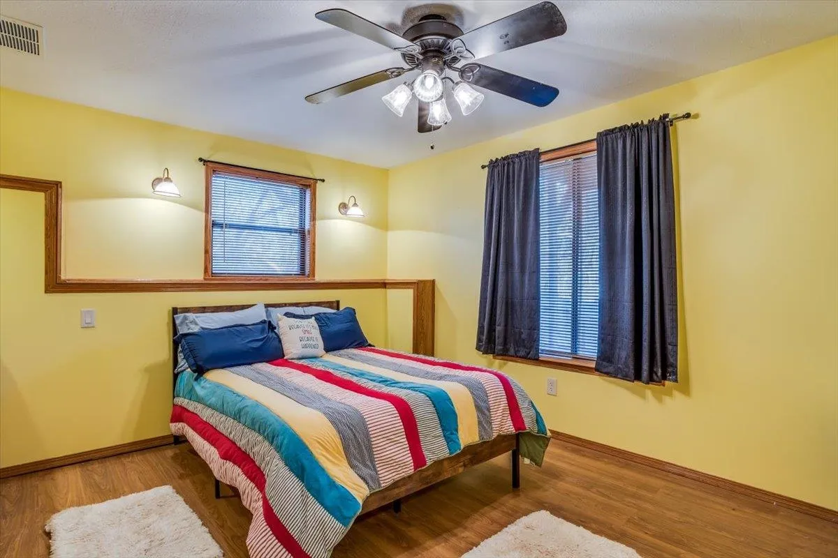 Derby, Kansas 67037, United States, 4 Bedrooms Bedrooms, ,3 BathroomsBathrooms,Residential,Pending,86433