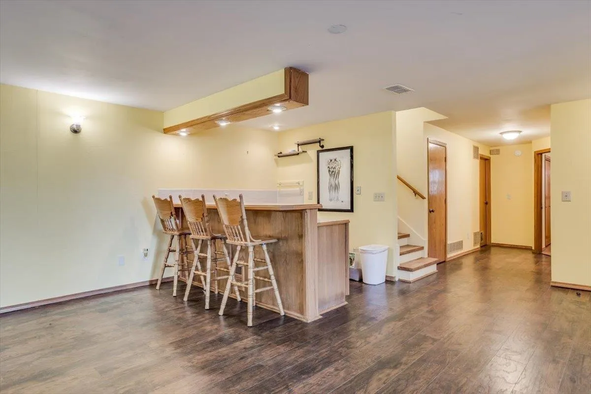 Derby, Kansas 67037, United States, 4 Bedrooms Bedrooms, ,3 BathroomsBathrooms,Residential,Pending,86433