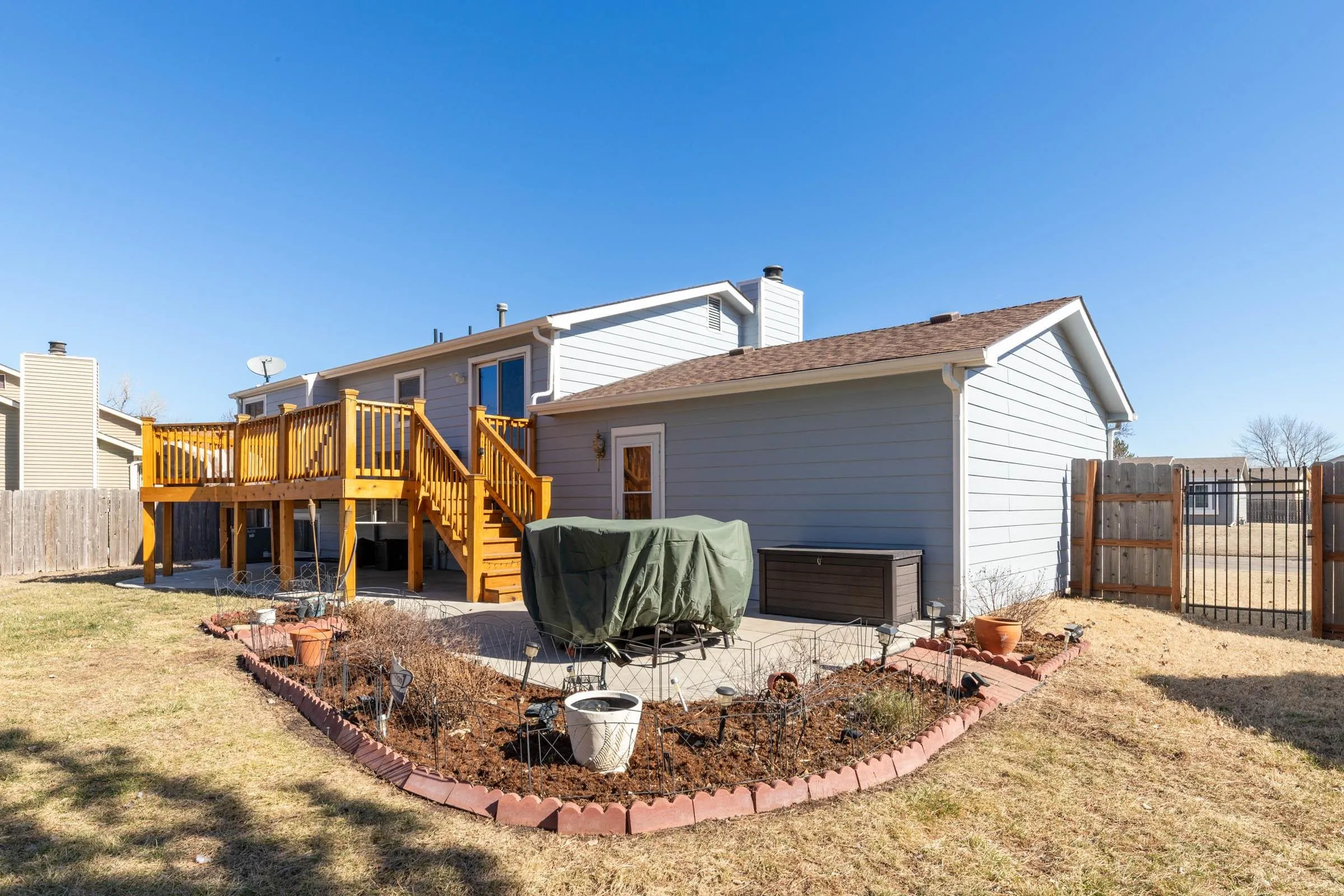 Wichita, Kansas 67226, United States, 4 Bedrooms Bedrooms, ,2 BathroomsBathrooms,Residential,Pending,89535