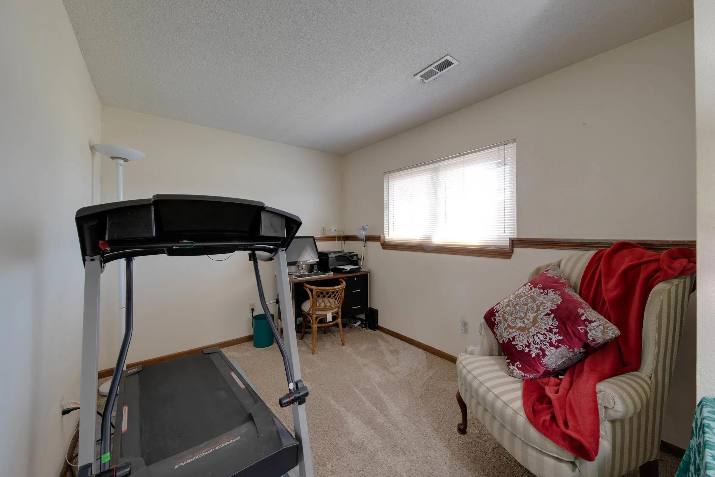 Wichita, Kansas 67226, United States, 4 Bedrooms Bedrooms, ,2 BathroomsBathrooms,Residential,Pending,89535