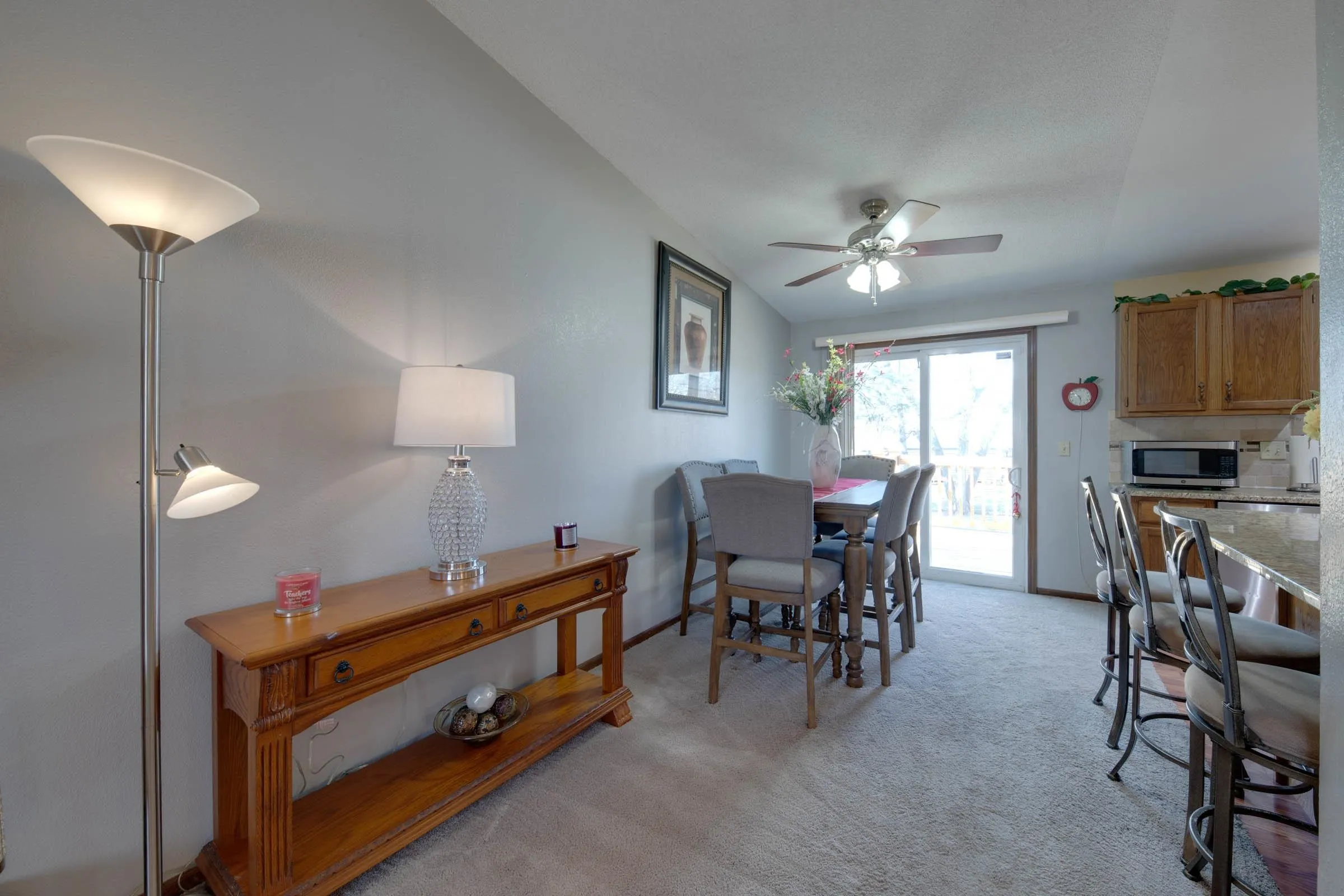 Wichita, Kansas 67226, United States, 4 Bedrooms Bedrooms, ,2 BathroomsBathrooms,Residential,Pending,89535