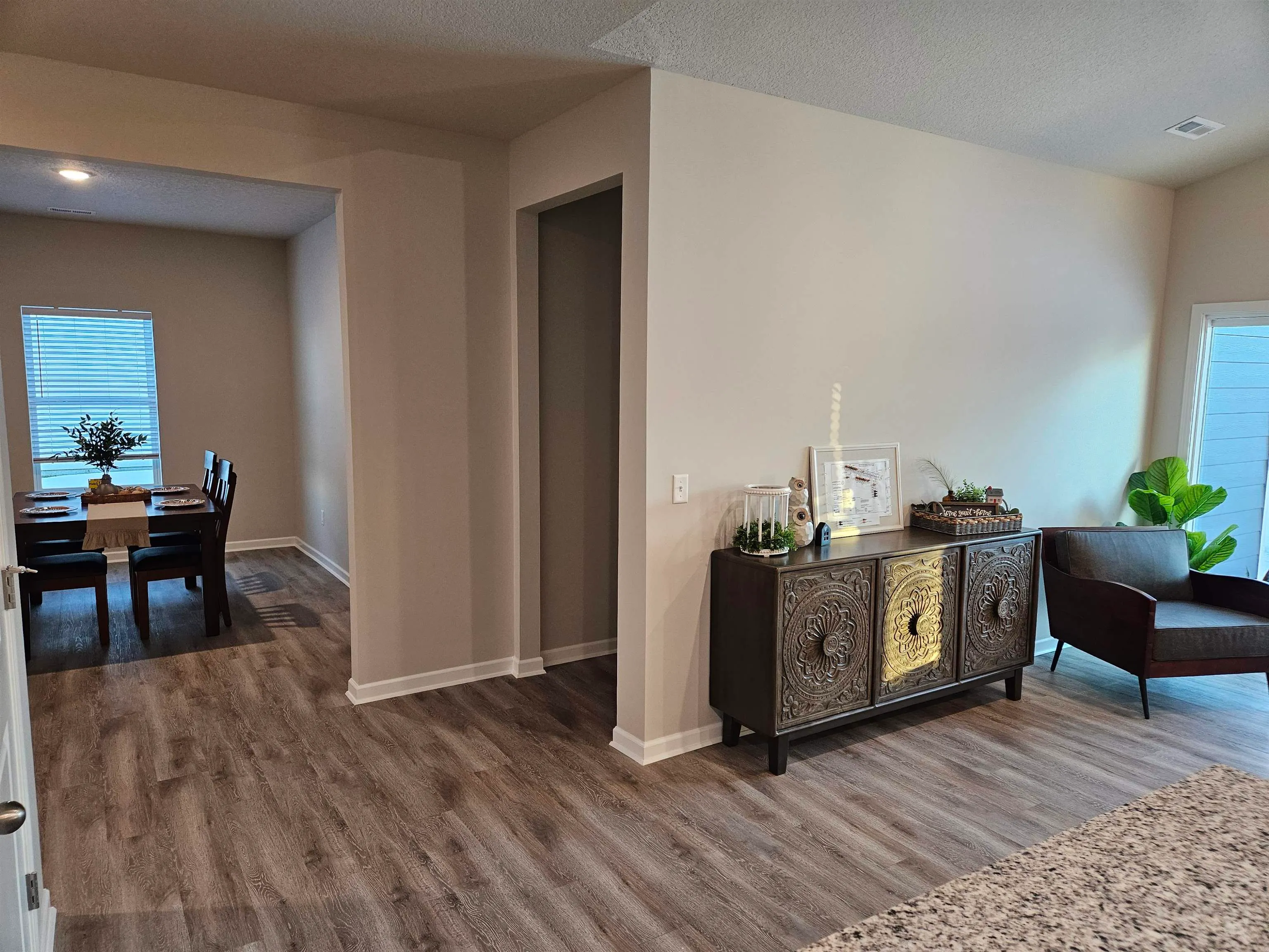 Garden Plain, Kansas 67050, United States, 4 Bedrooms Bedrooms, ,2 BathroomsBathrooms,Residential,Active,170011